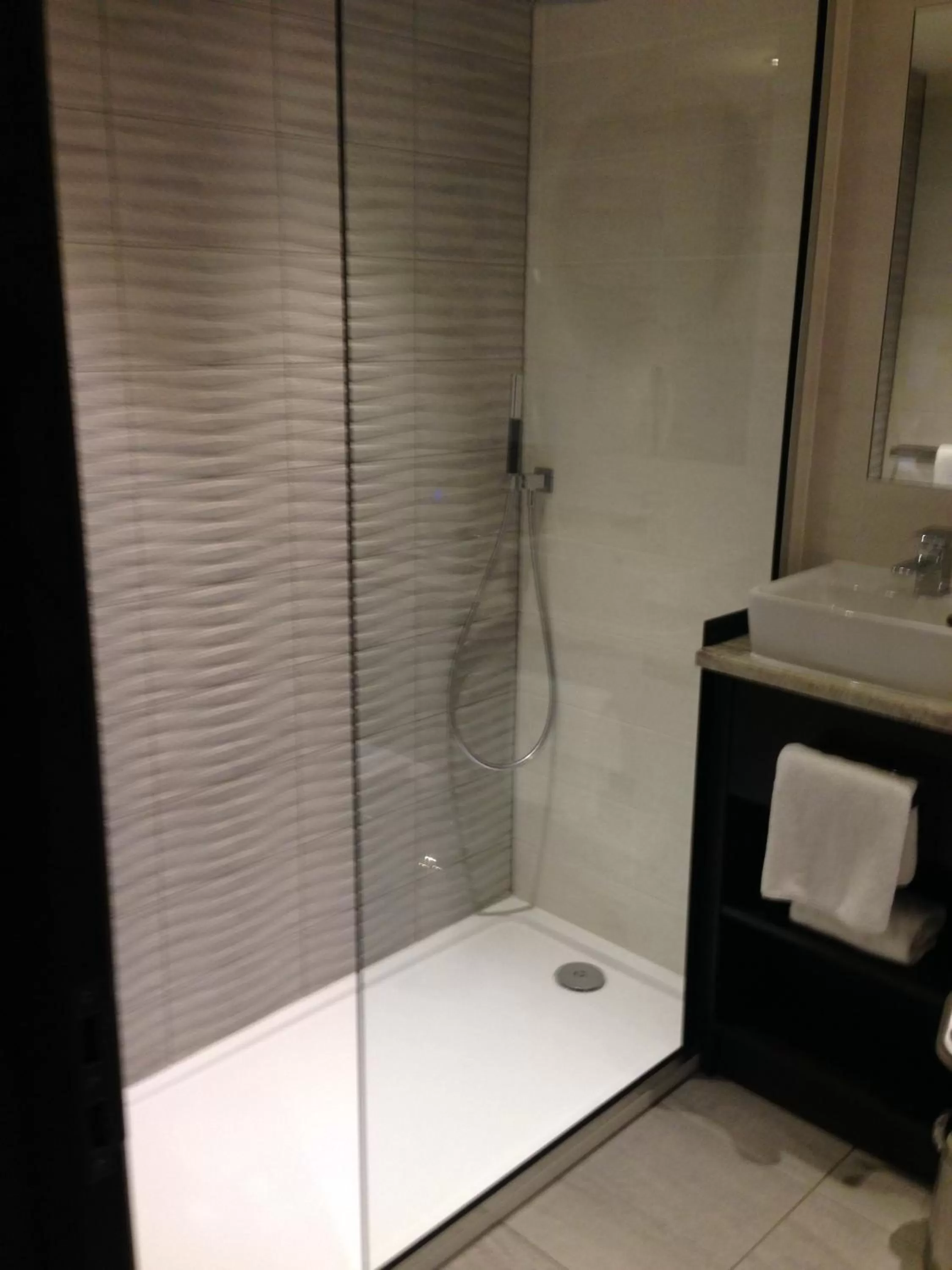 Shower in Busby Hotel