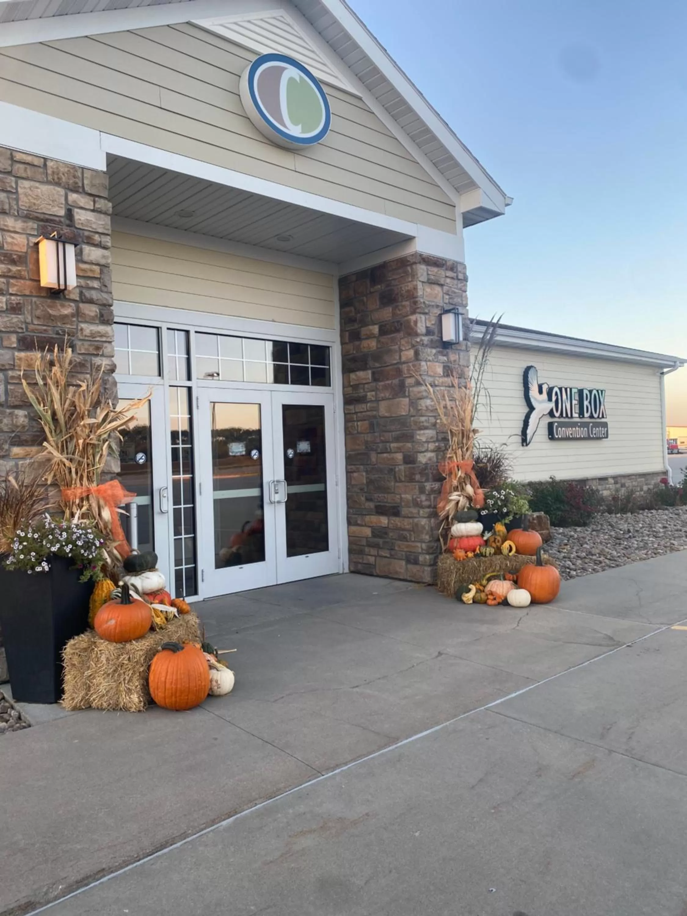 Property building in Cobblestone Hotel & Suites - Broken Bow