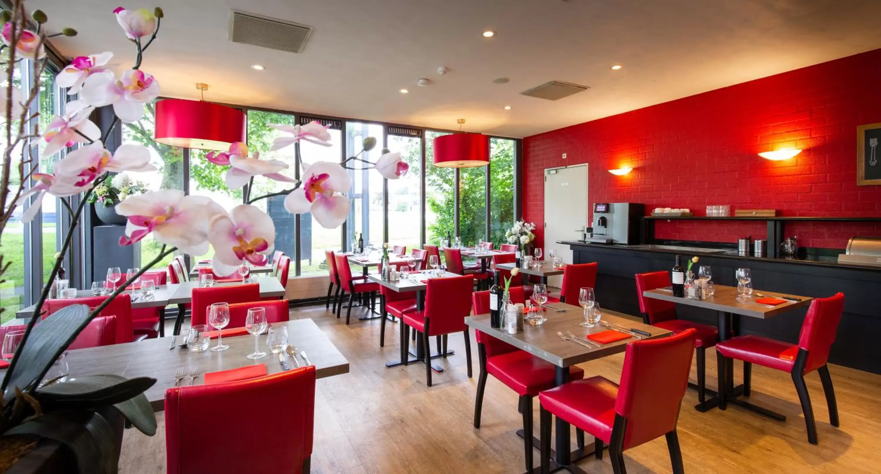 Restaurant/Places to Eat in Bastion Hotel Leiden Voorschoten