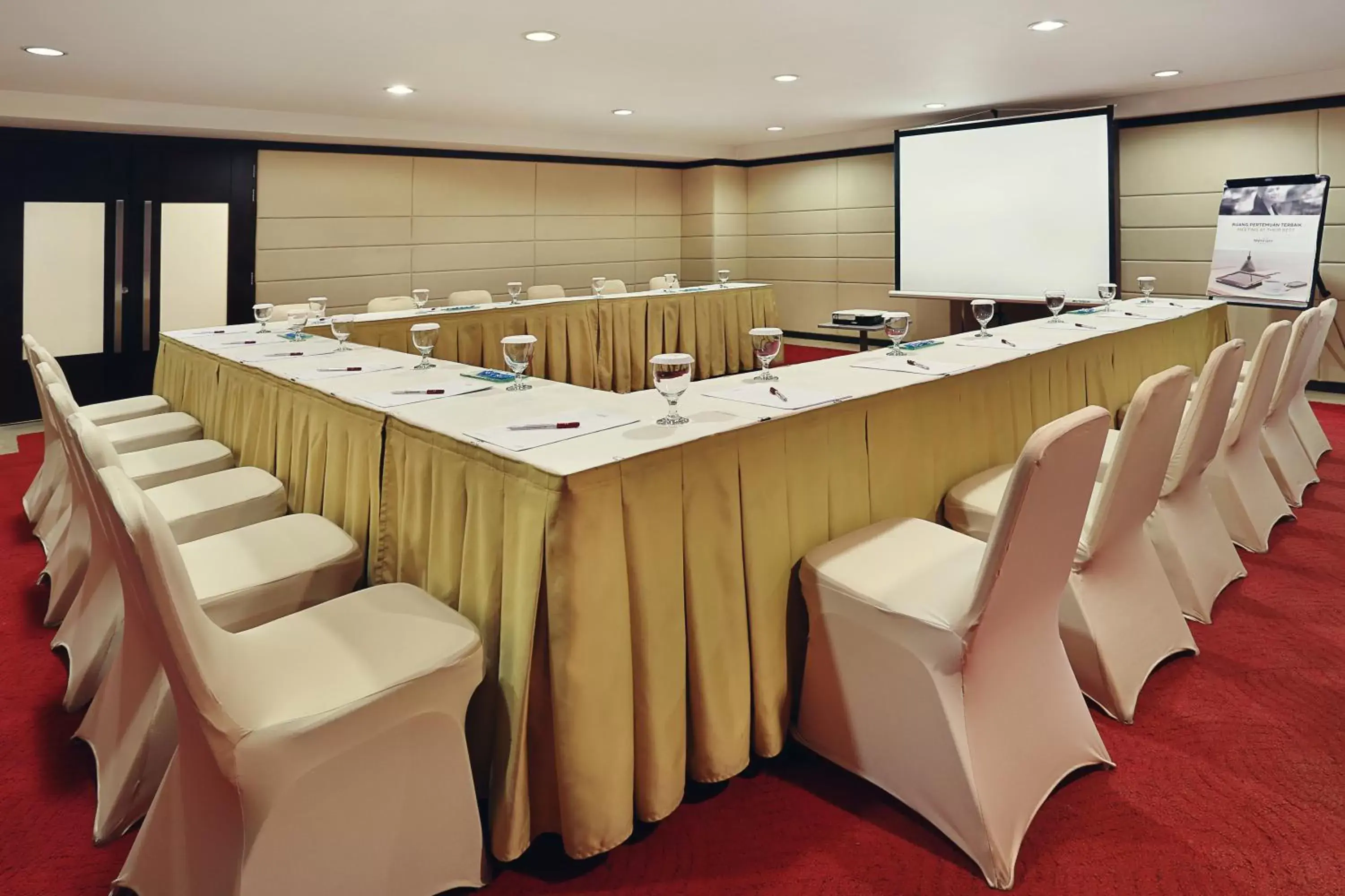 Banquet/Function facilities in Mercure Pontianak City Center