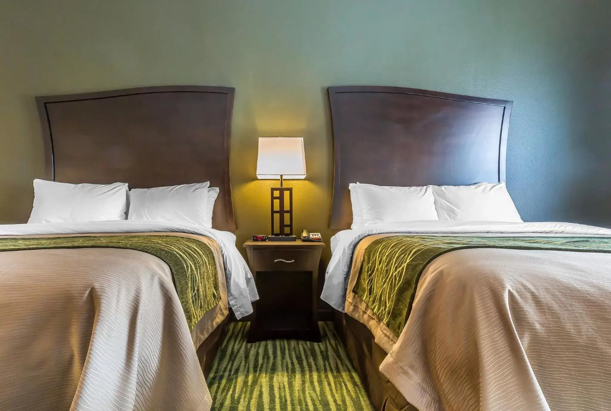 Bed in Comfort Inn & Suites Moore - Oklahoma City