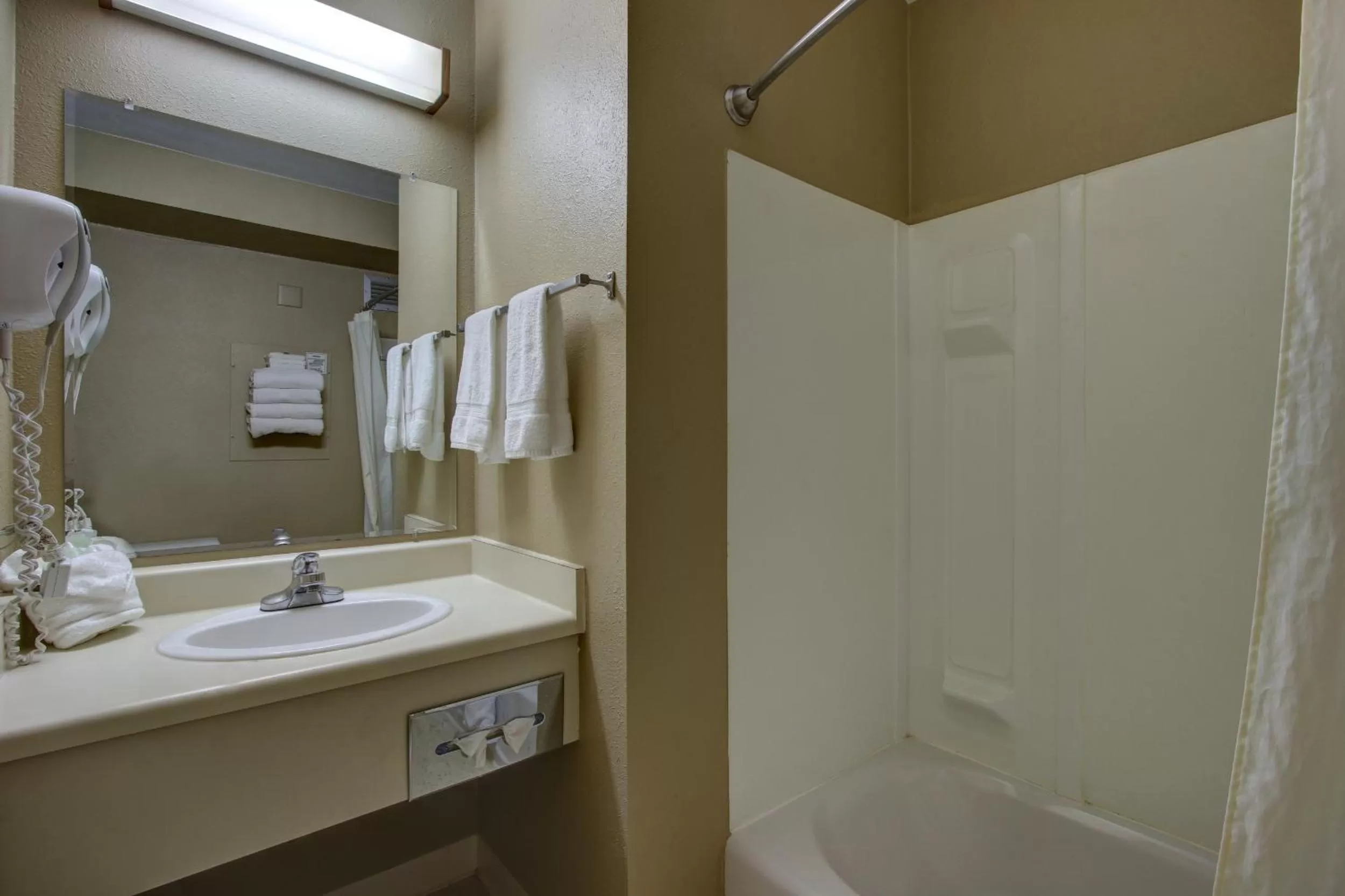 Bathroom in Inlet Tower Hotel & Suites