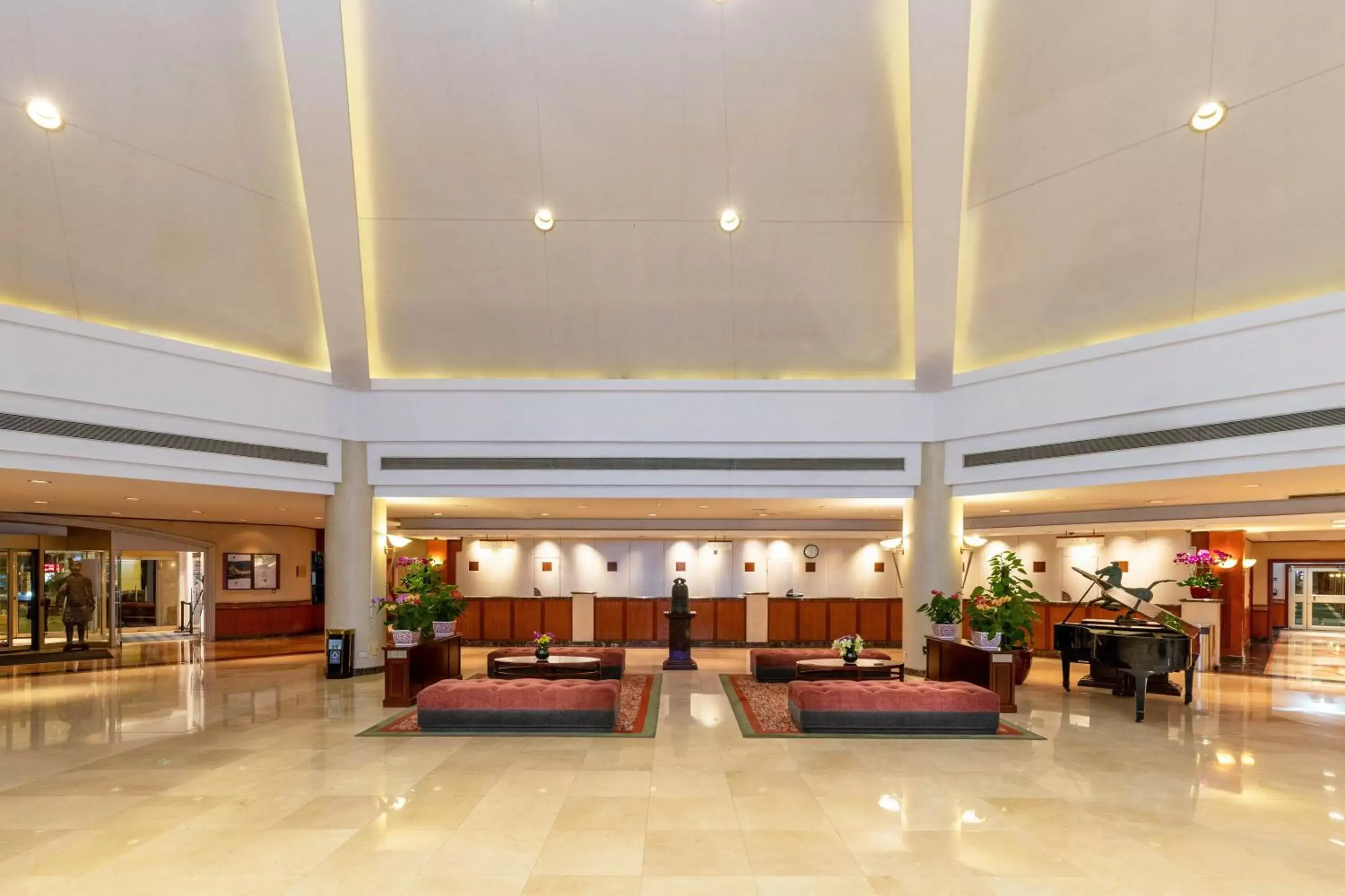 Property building, Lobby/Reception in Metropark Lido Hotel Beijing