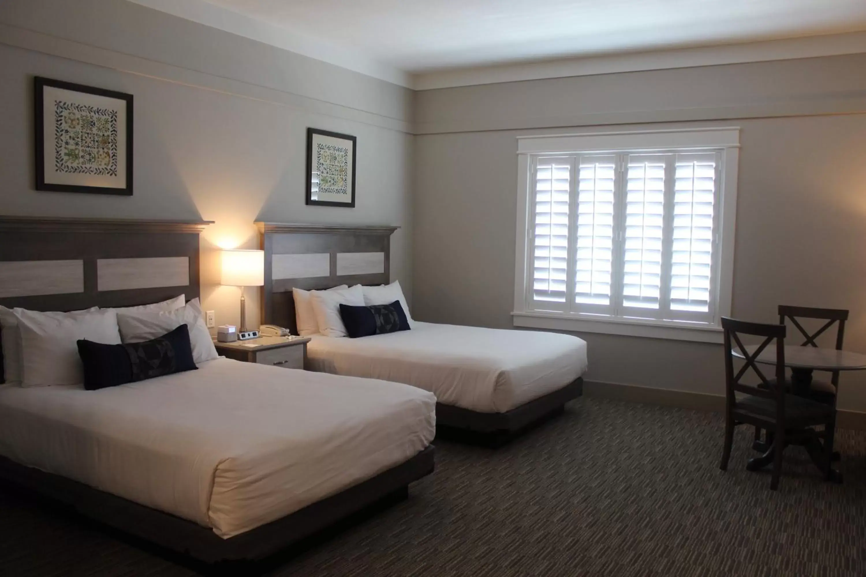 Bed in Carlisle Inn Sarasota