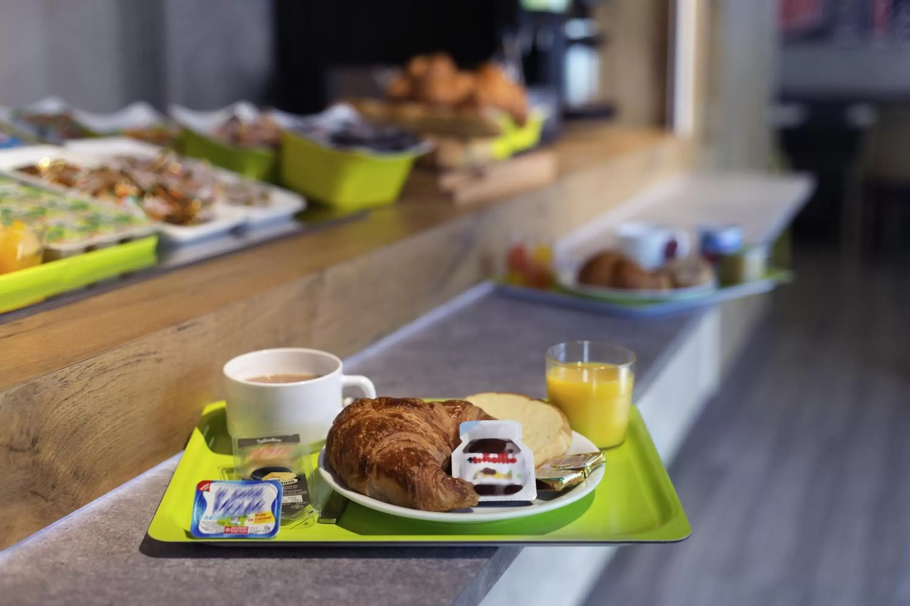 Restaurant/places to eat, Breakfast in ibis budget Aix Les Bains - Grésy
