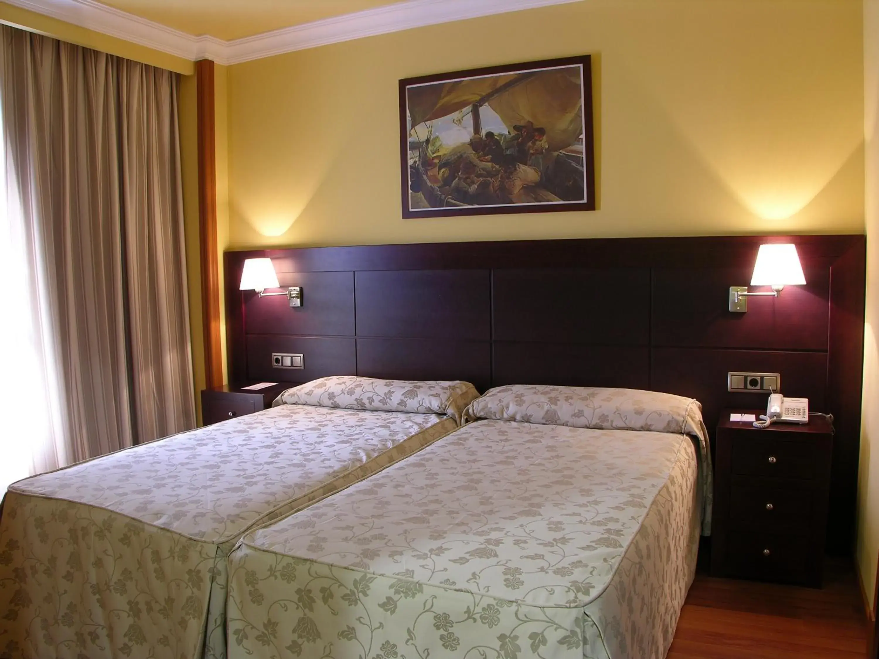 Bed in Hotel II Castillas Ávila