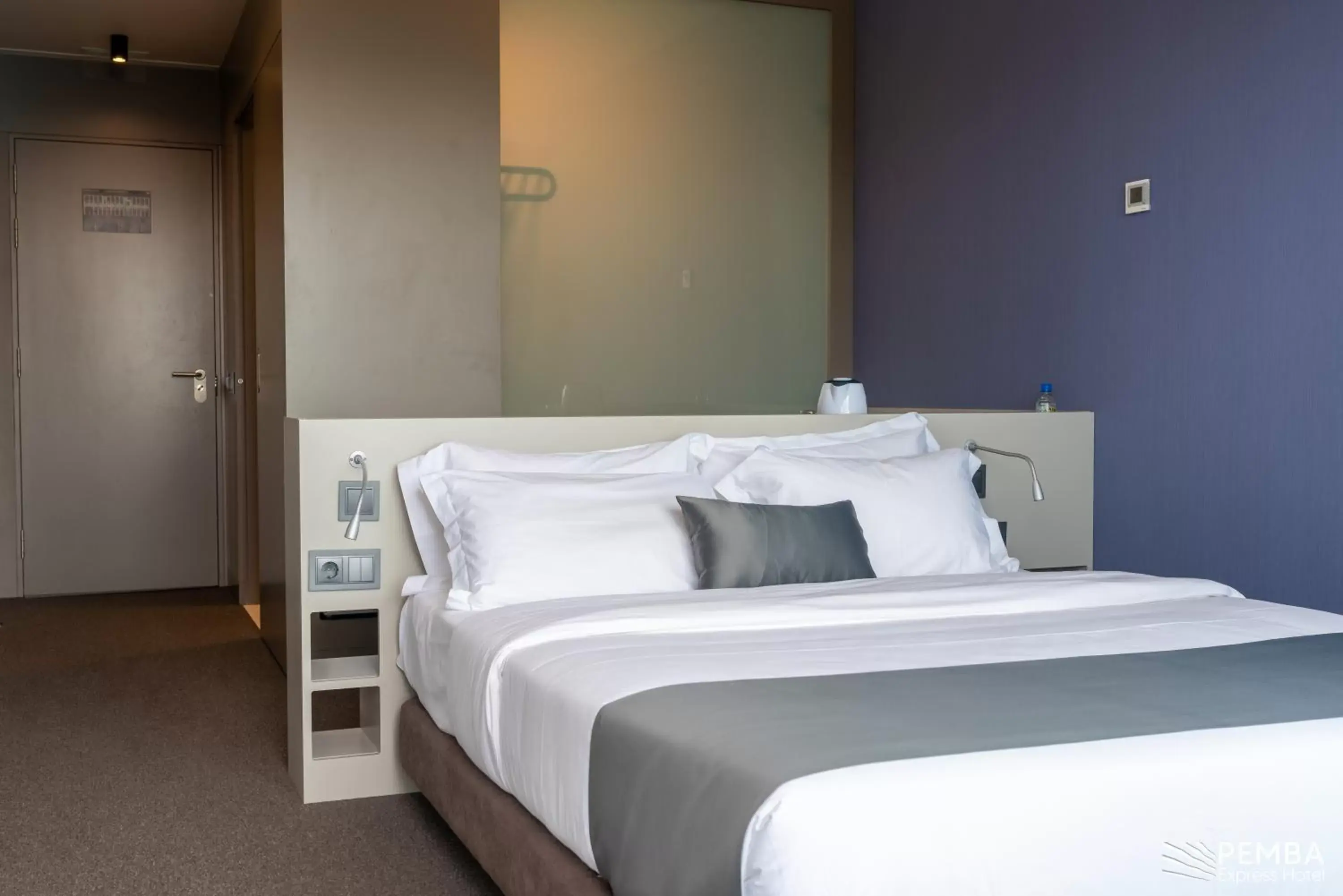 Double Room with Balcony and Sea View - single occupancy in Pemba Express Hotel Double Room with Balcony and Sea View - single occupancy in Pemba Express Hotel