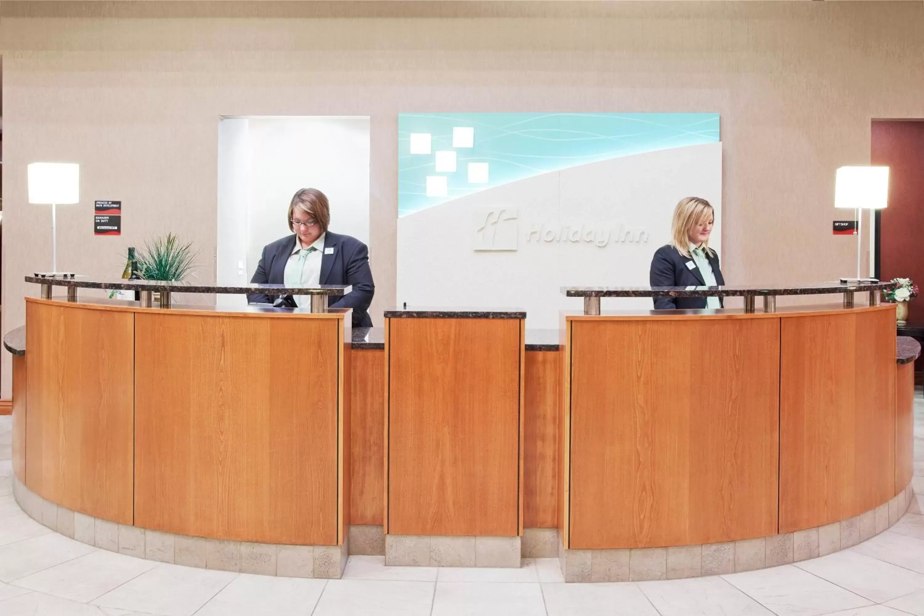 Lobby or reception, Staff in Holiday Inn Casper East-Medical Center, an IHG Hotel
