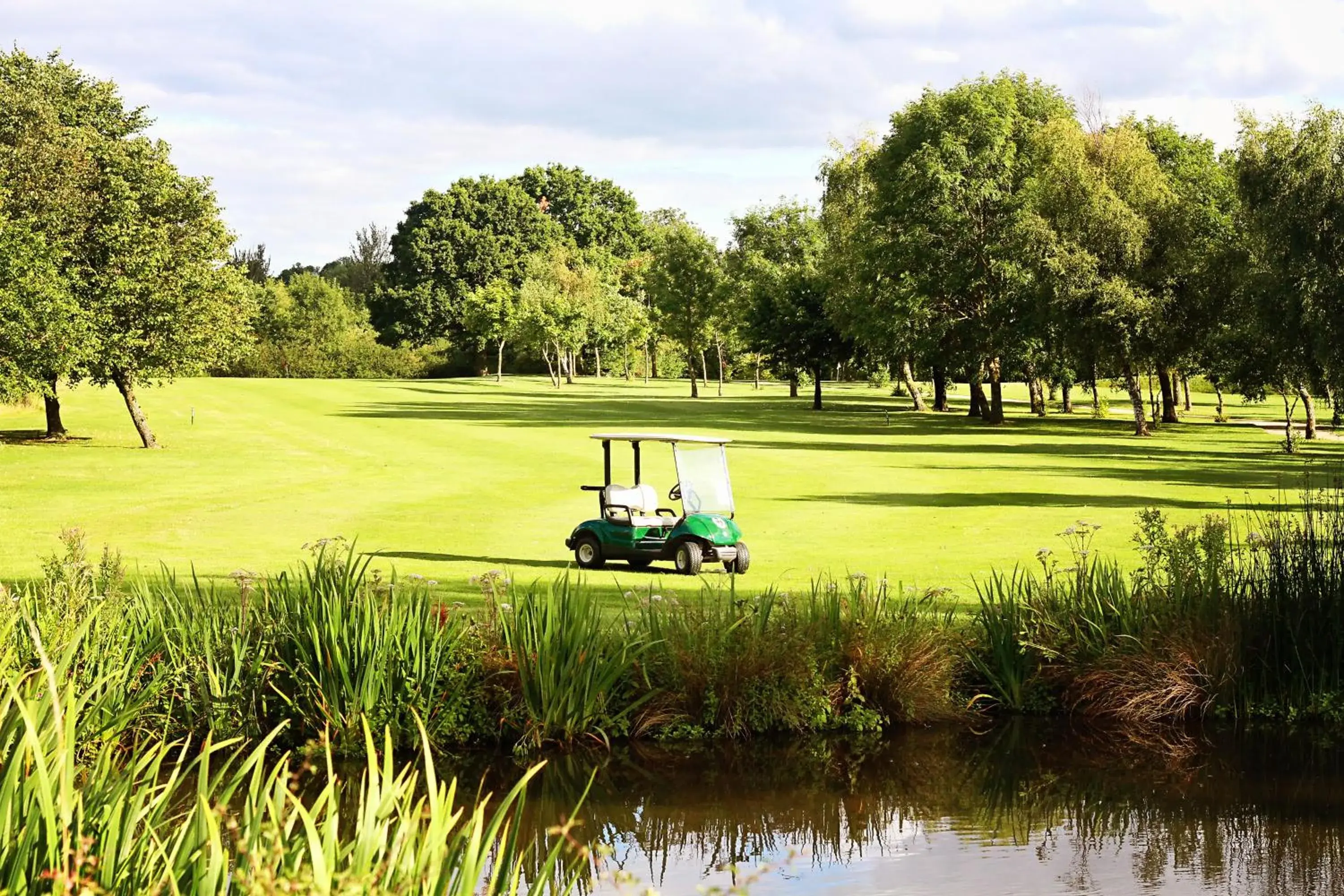 Golf in Calderfields Golf & Country Club