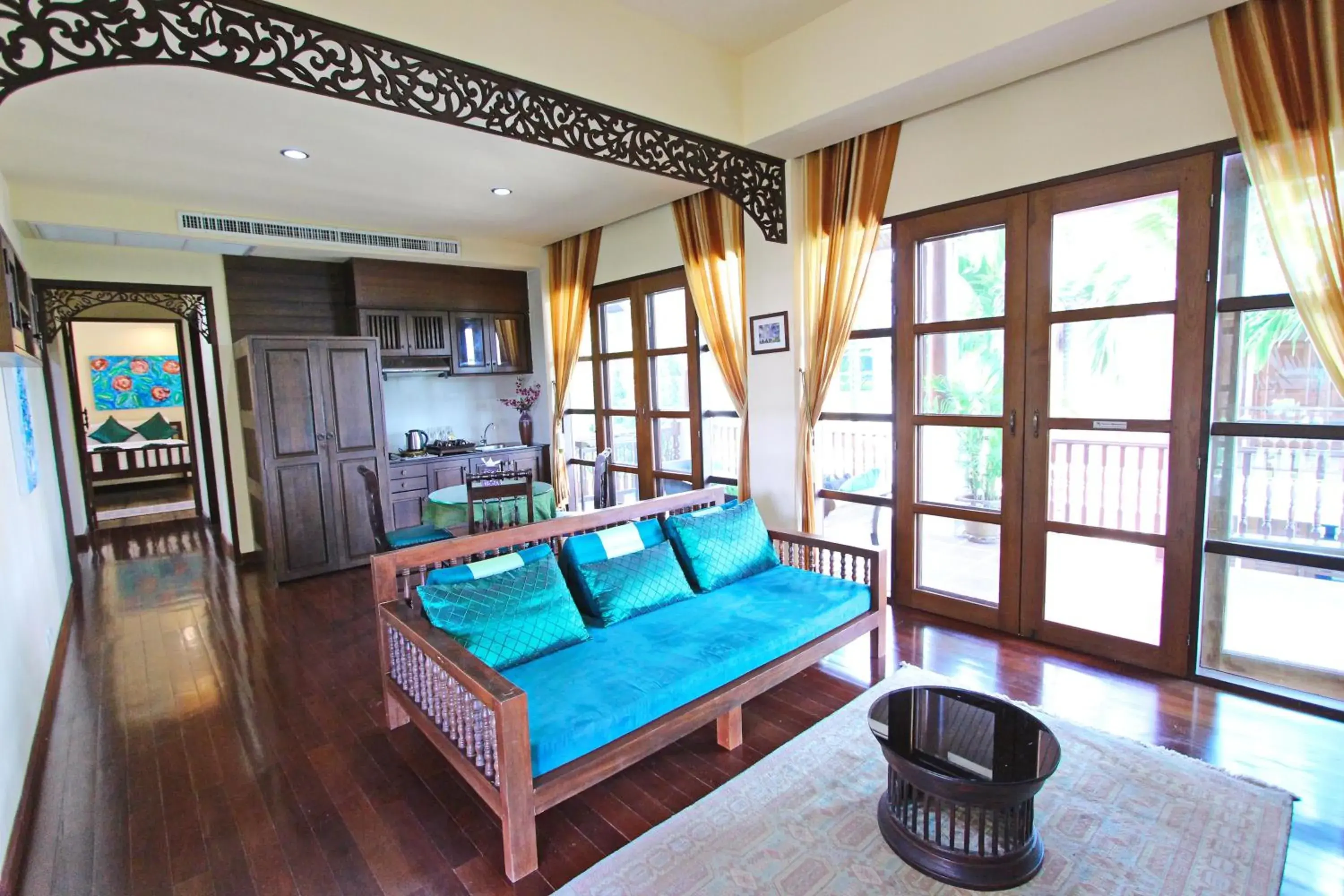 Communal lounge/ TV room in Shewe Wana Suite Resort