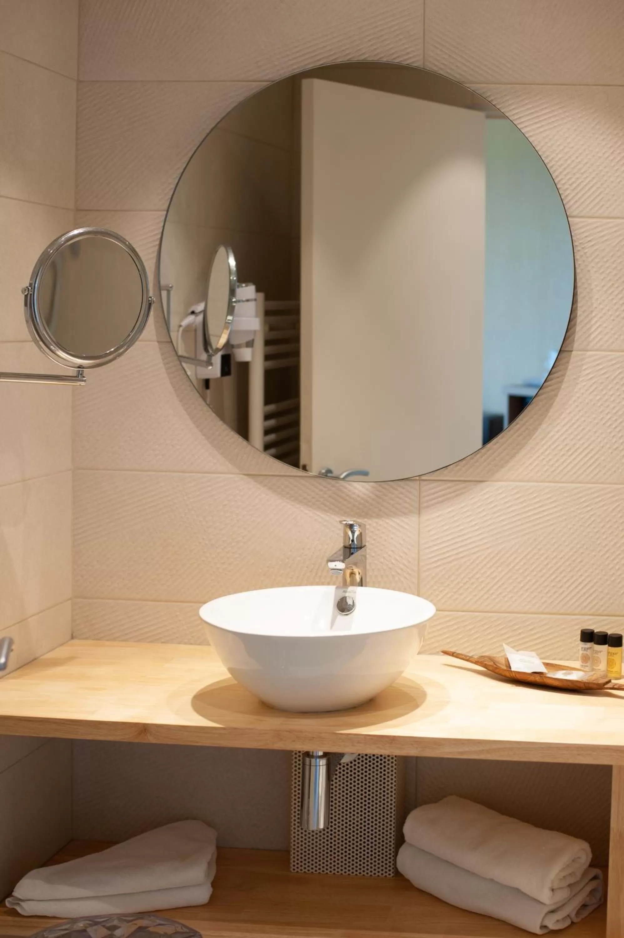 Bathroom in Hôtel Les Corallines - Thalasso & Resort