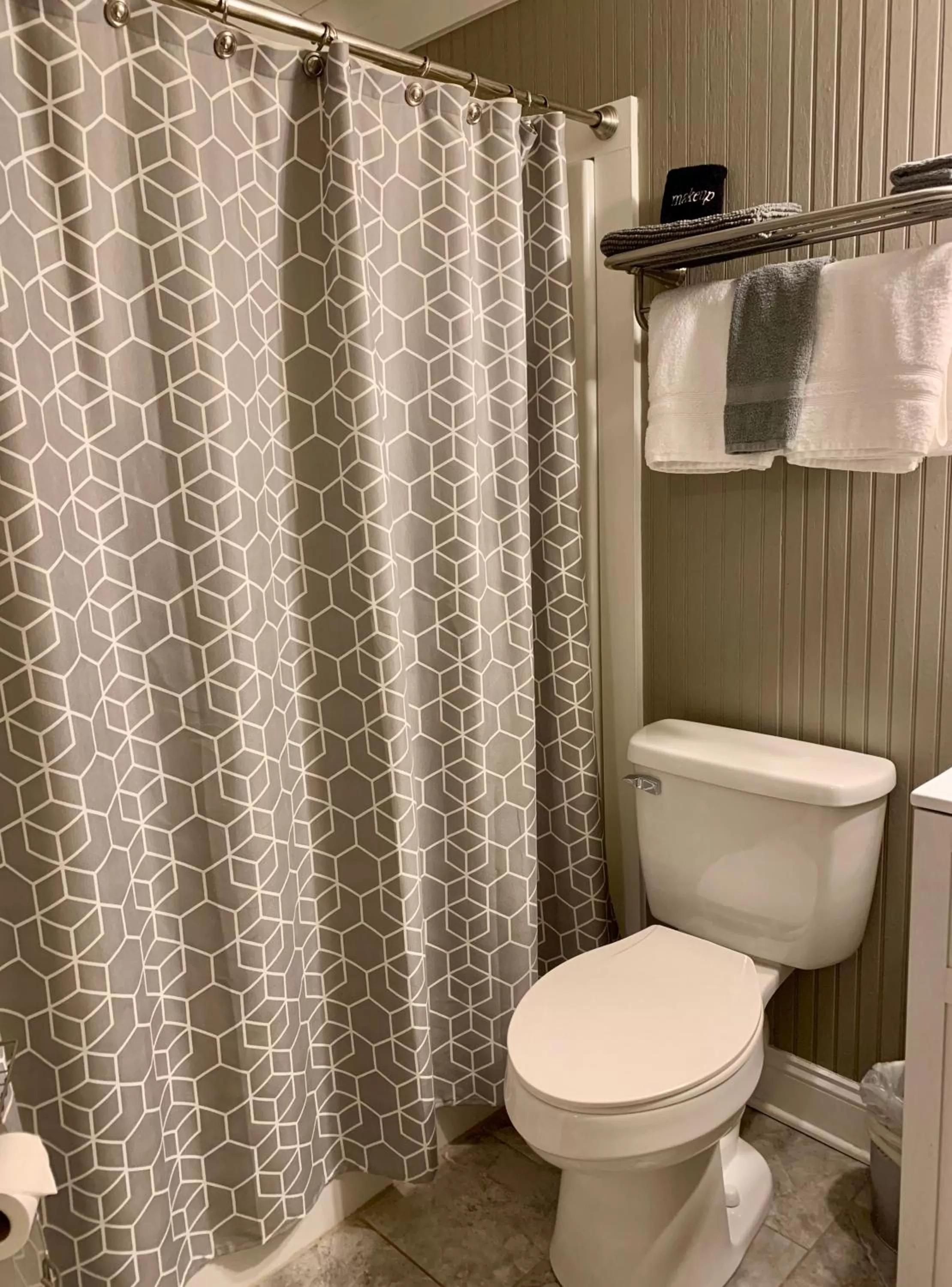 Shower, Bathroom in Barefoot Hills