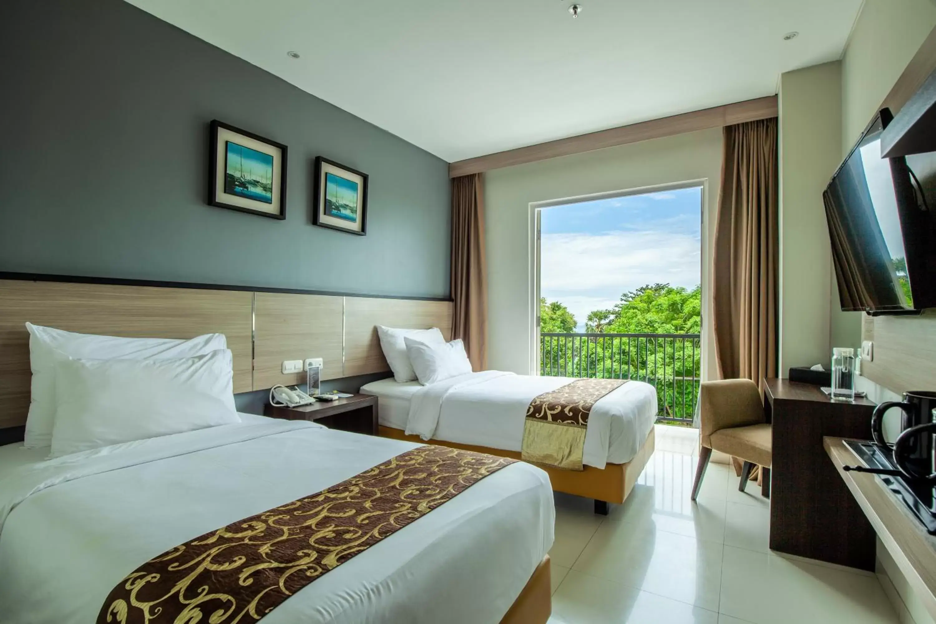 Bed in Montana Premier Senggigi