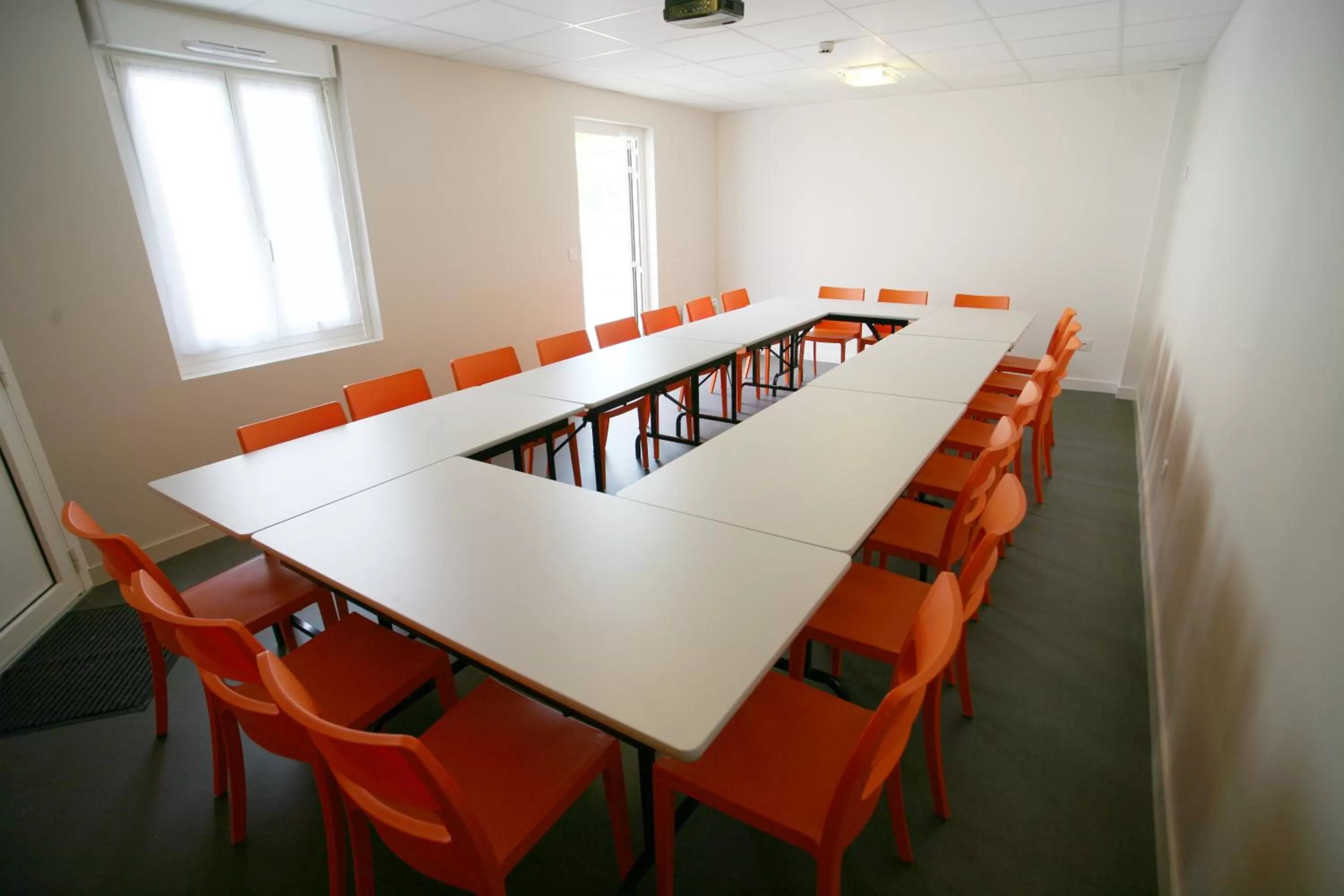 Meeting/conference room in Boutique Hôtel d'Orbigny Chatelaillon - La Rochelle