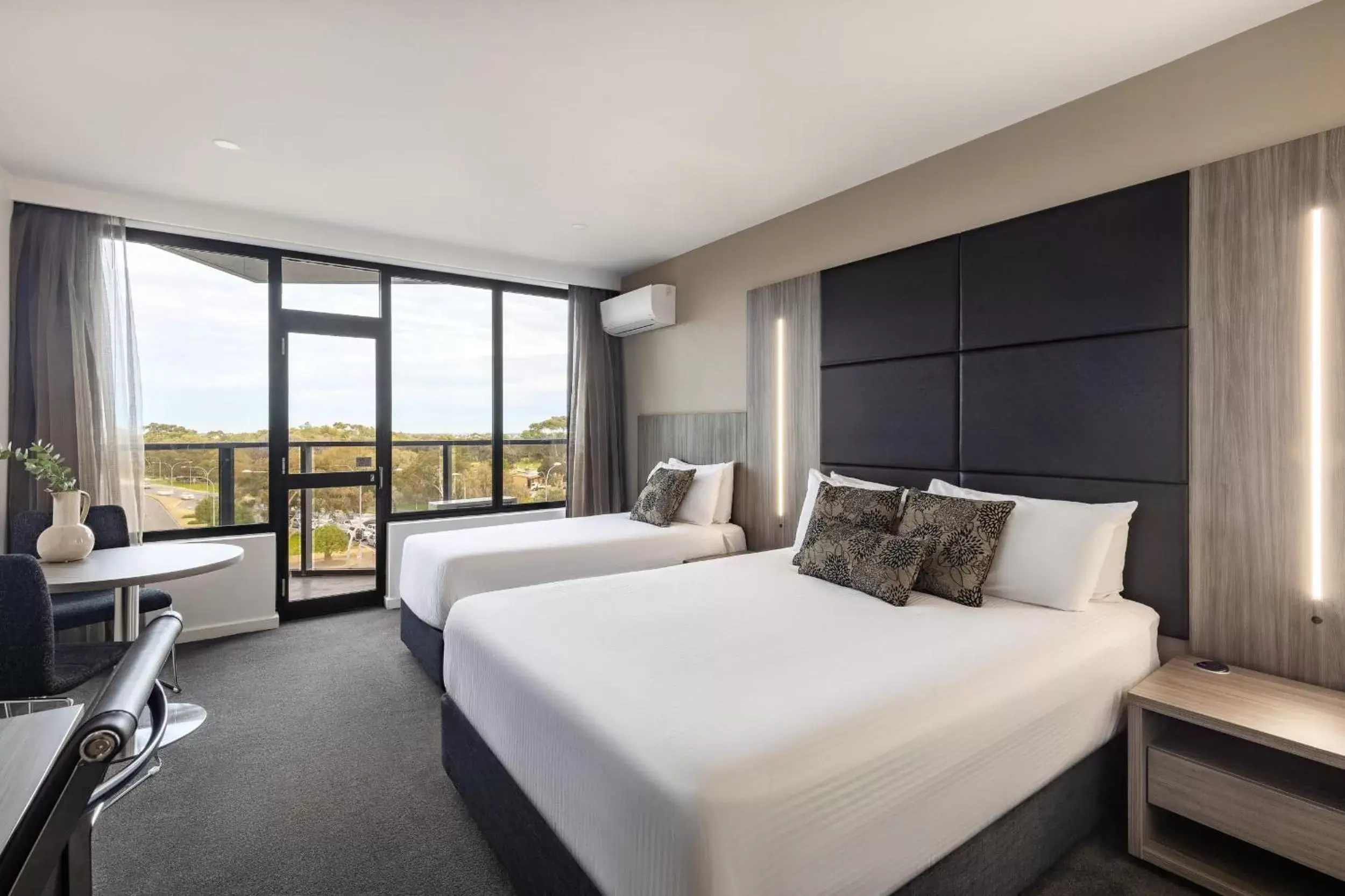 Photo of the whole room in Rydges South Park Adelaide