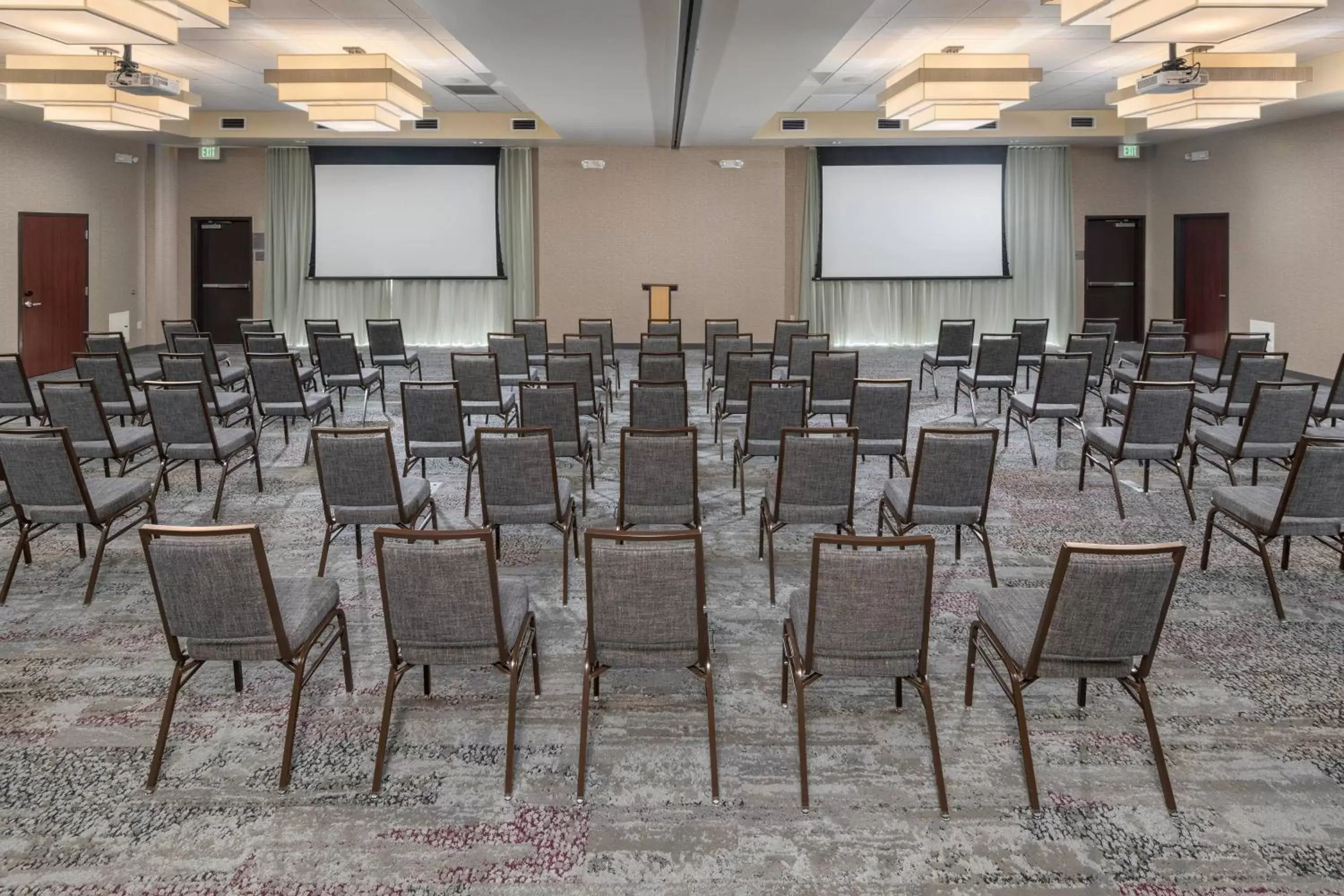 Meeting/conference room in Courtyard by Marriott San Diego Oceanside