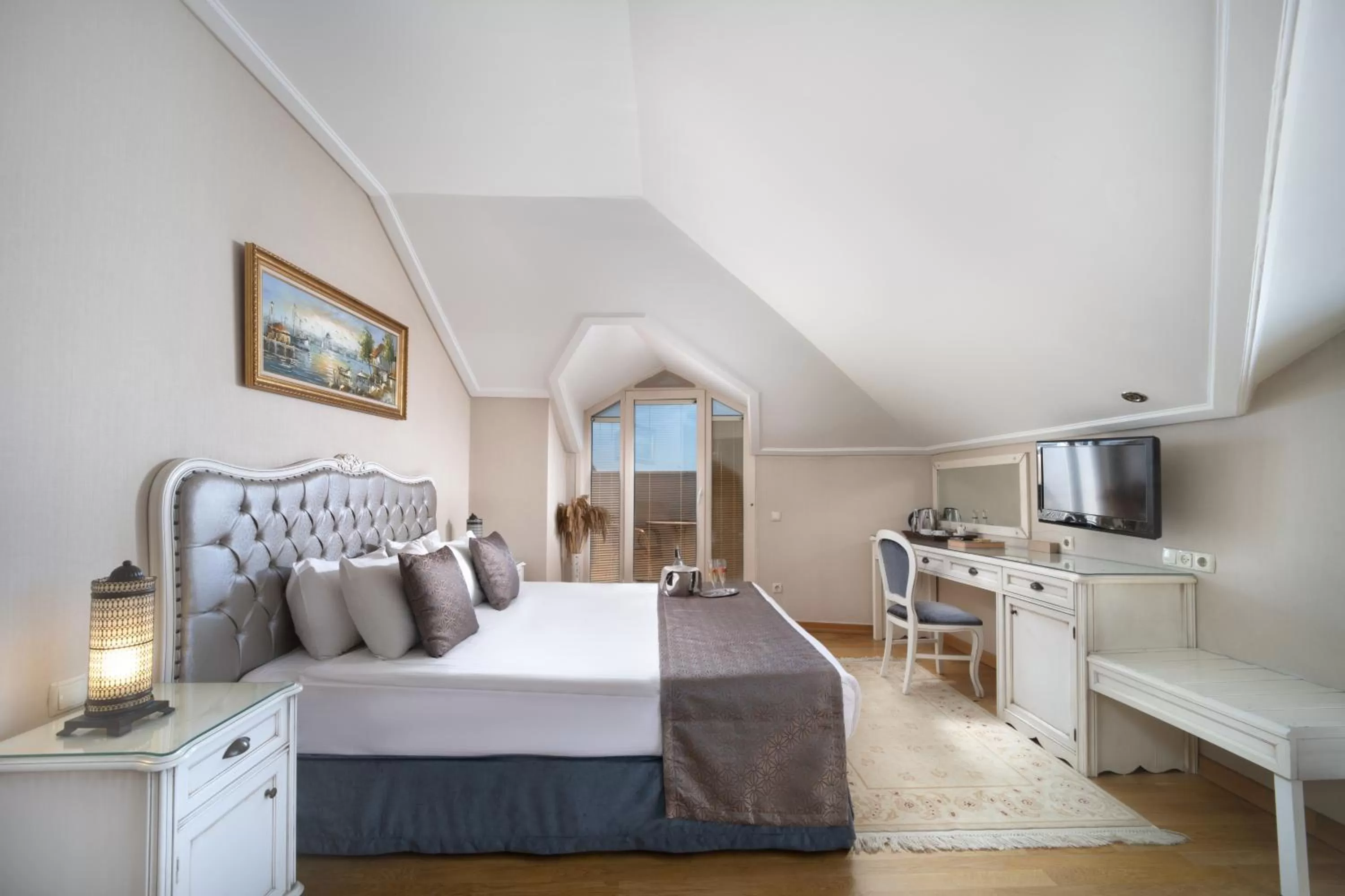 Deluxe Double Room in Recital Hotel