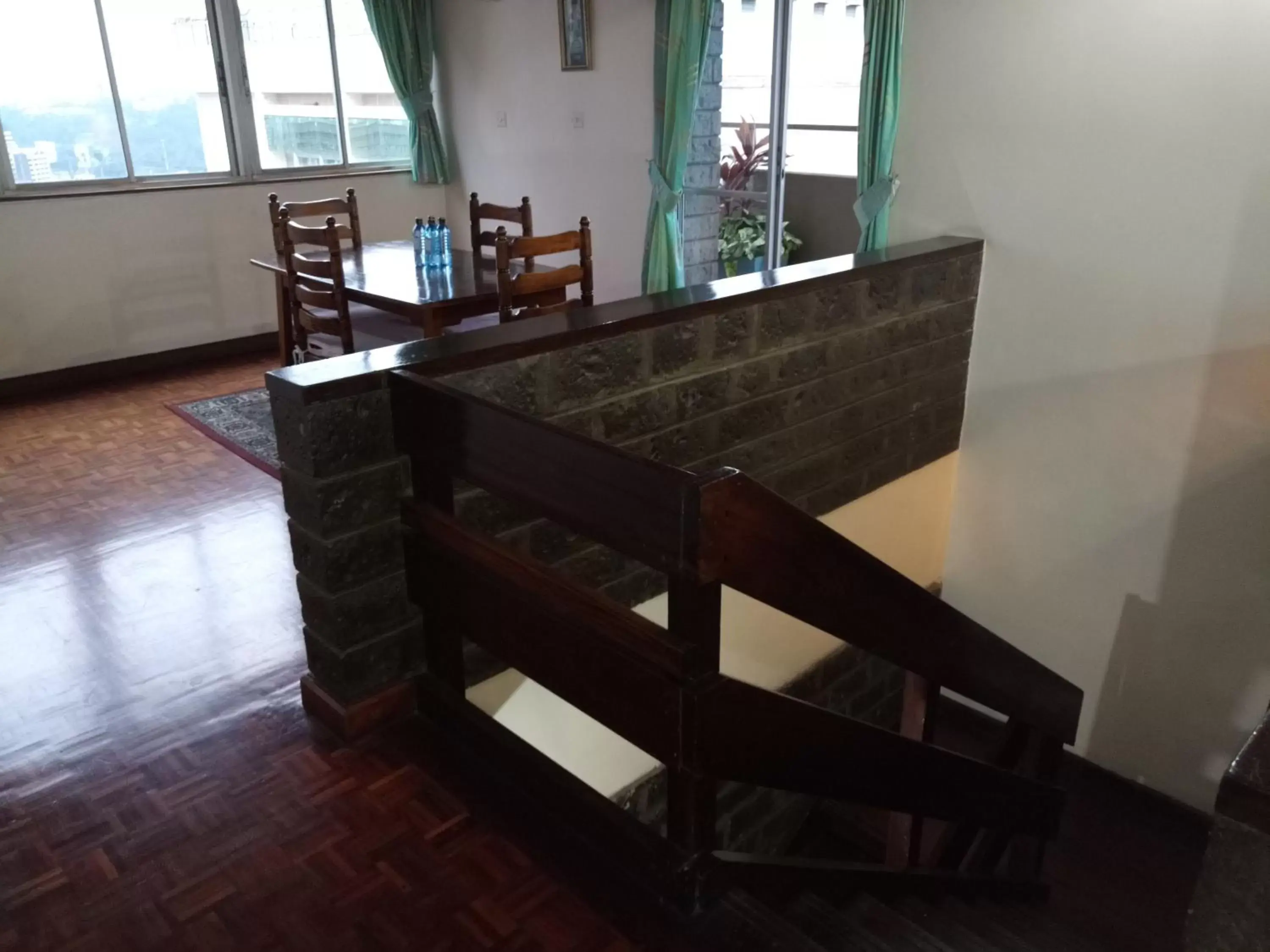 Dining area in Chester Hotel and Suites