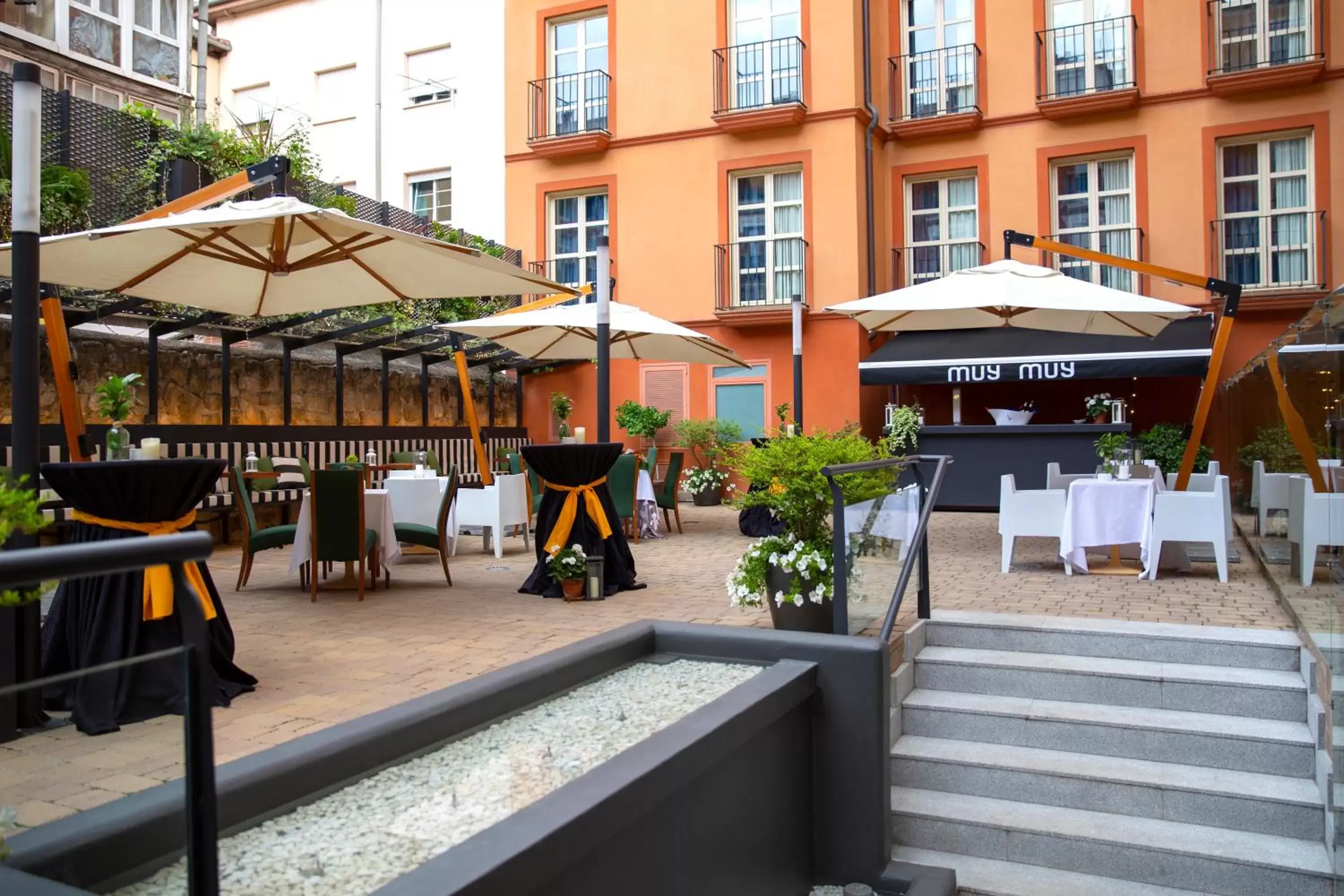 Patio in Palacio de los Blasones Suites