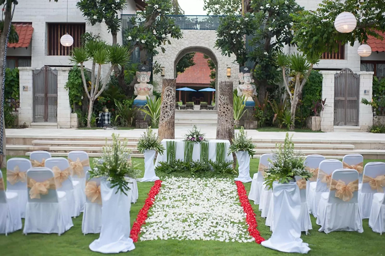 Garden in Sudamala Resort, Sanur, Bali