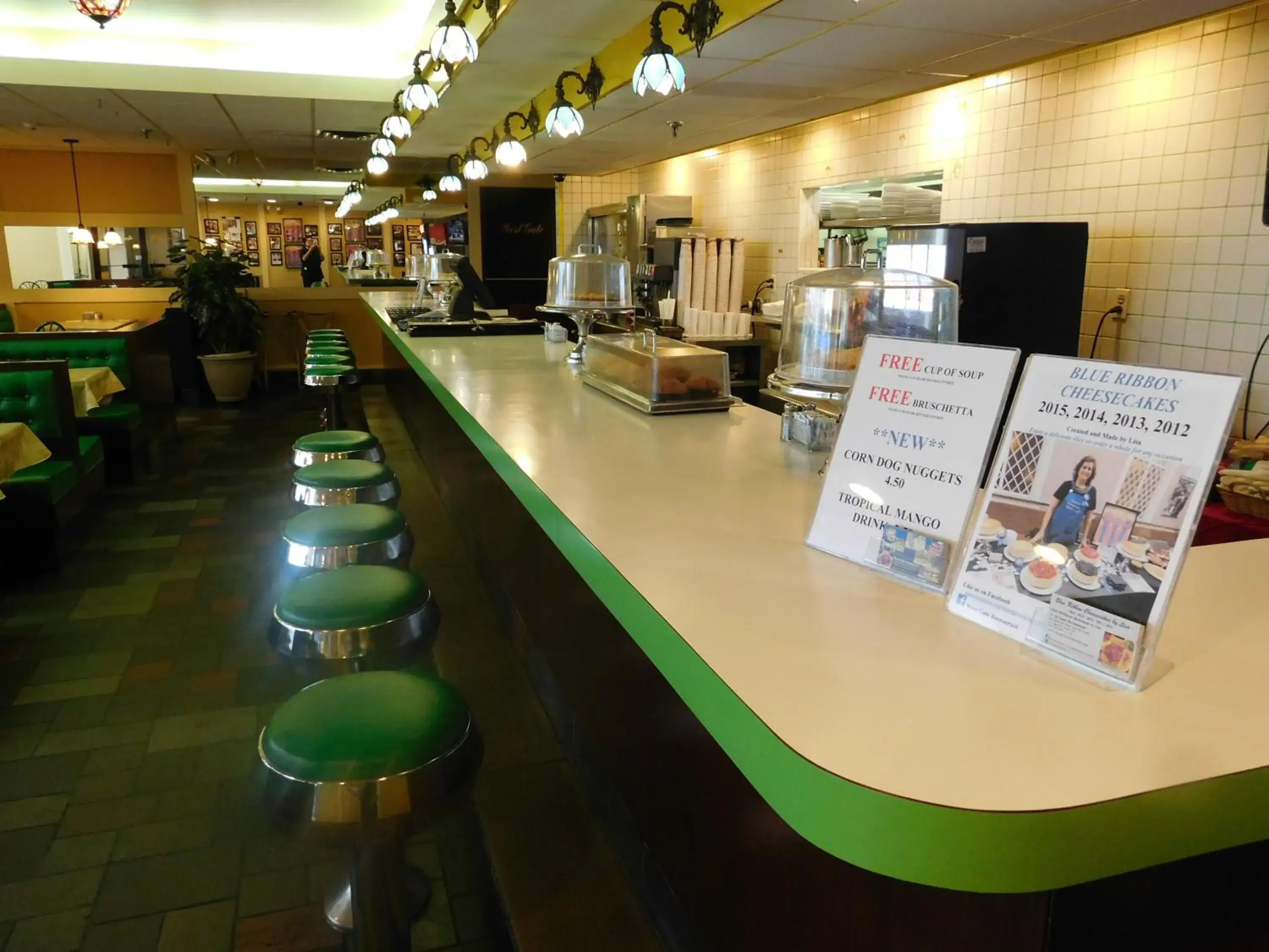 Restaurant/places to eat in West Gate Inn Nyack Restaurant/places to eat in West Gate Inn Nyack