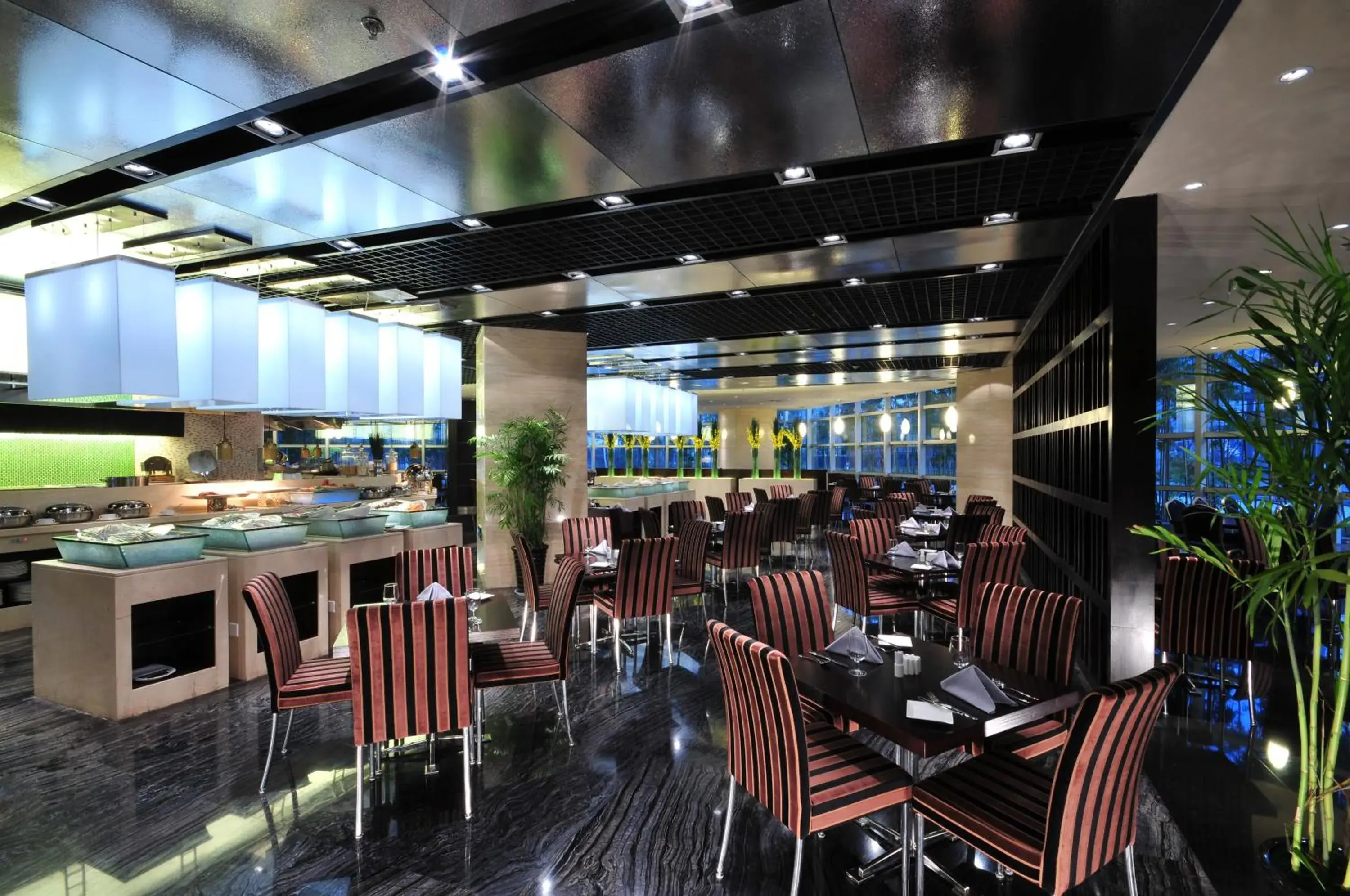 Restaurant/Places to Eat in Holiday Inn Xi'an Greenland Century City, an IHG Hotel