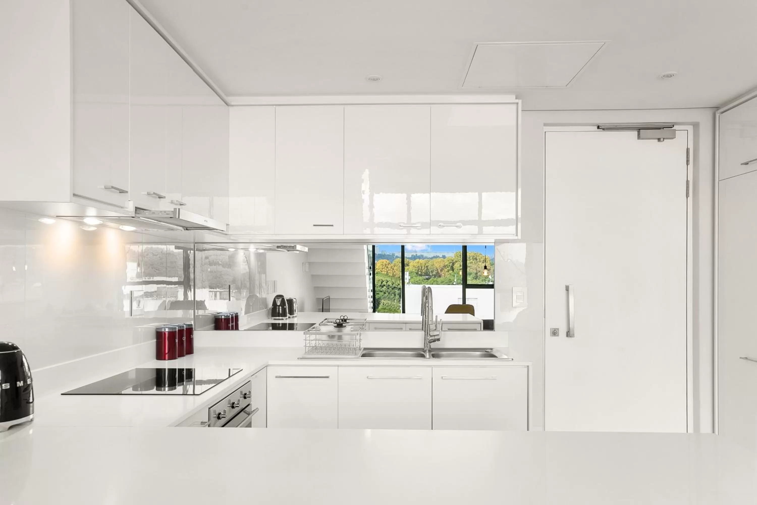 Coffee/tea facilities in The Park Central Residence - WITH GENERATOR