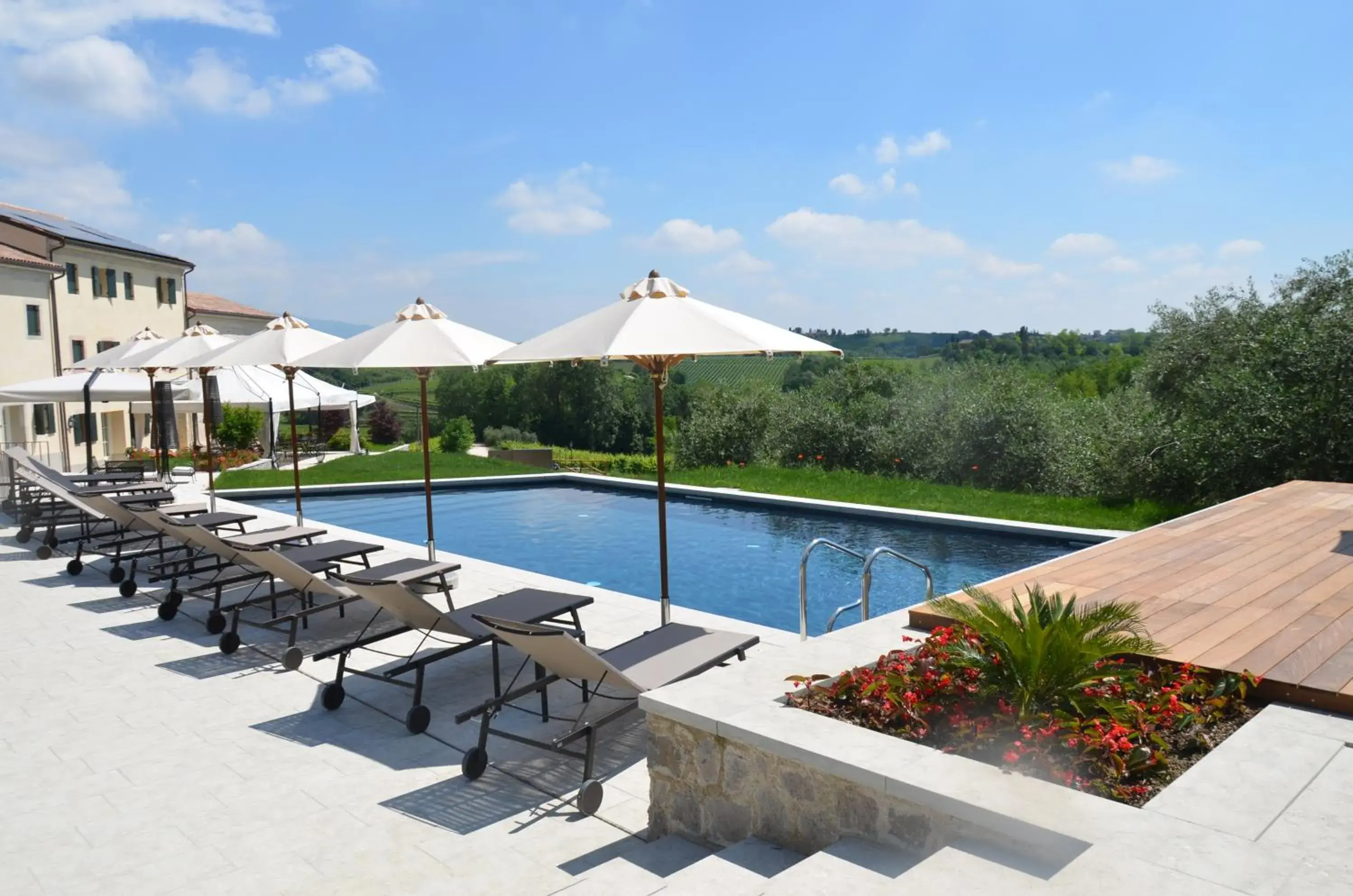 Property building, Swimming Pool in Colonìa Resort