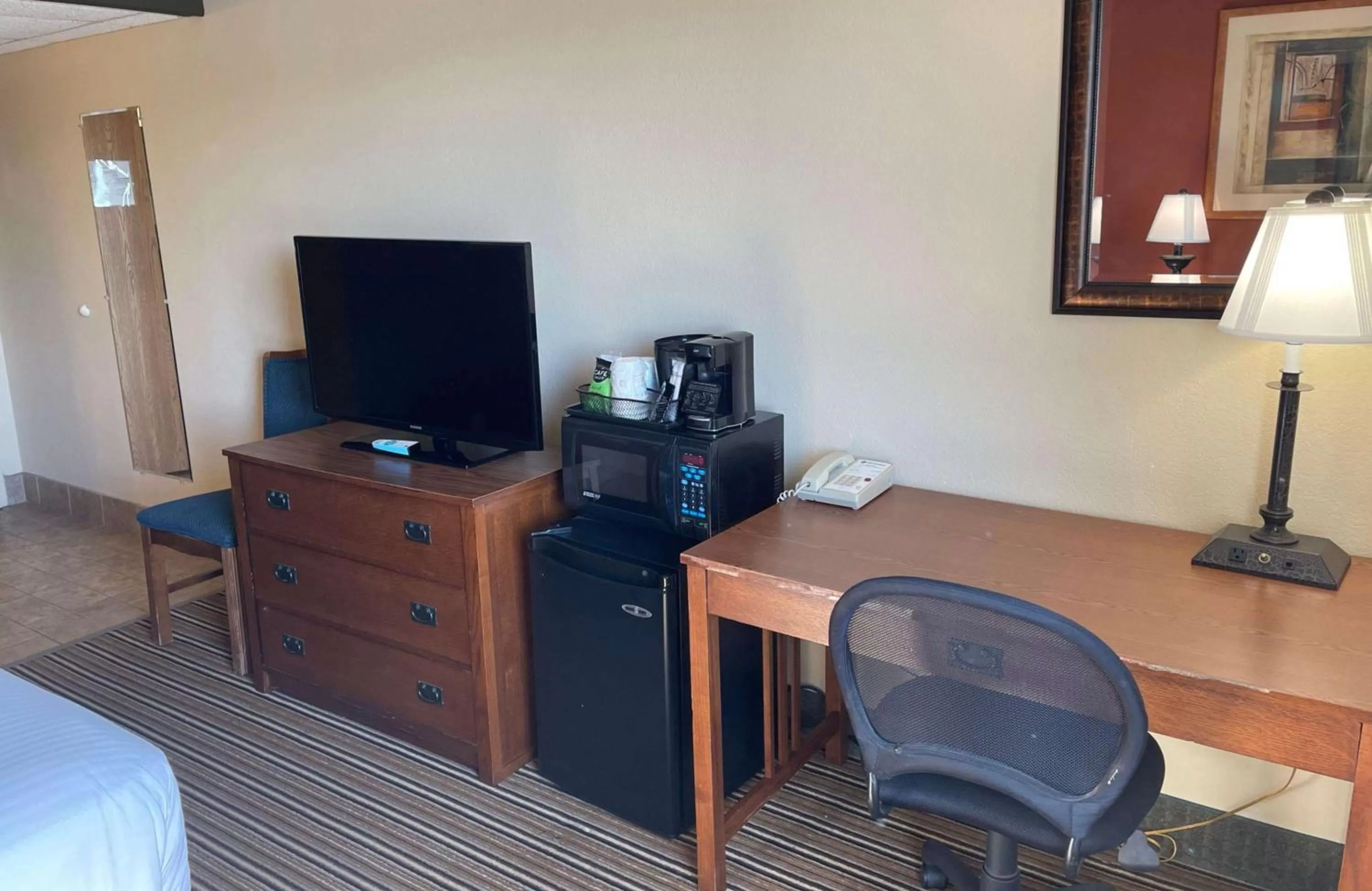 Bedroom in Best Western Starlite Village