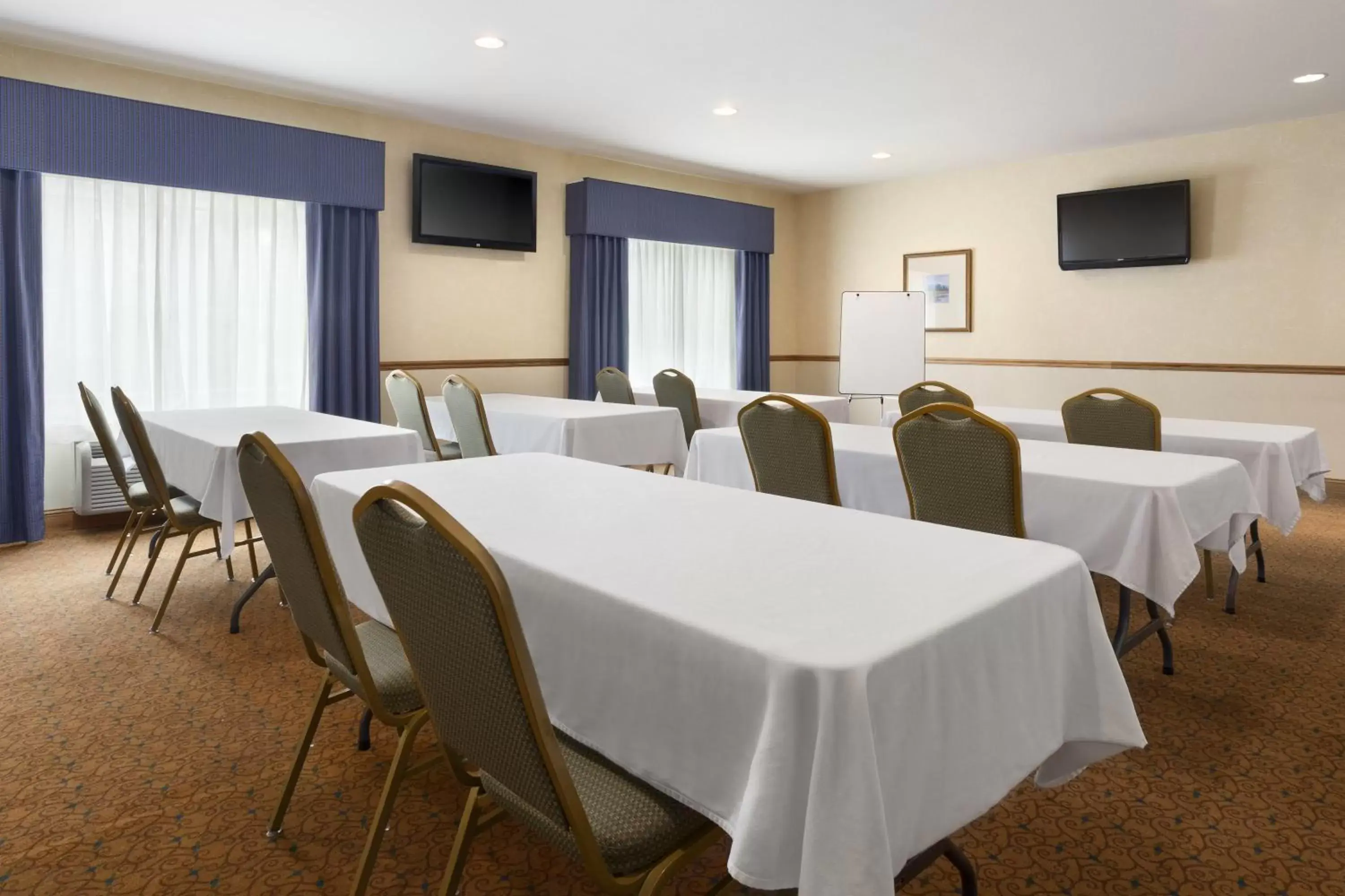 Meeting/conference room in Country Inn & Suites by Radisson, Columbia, MO