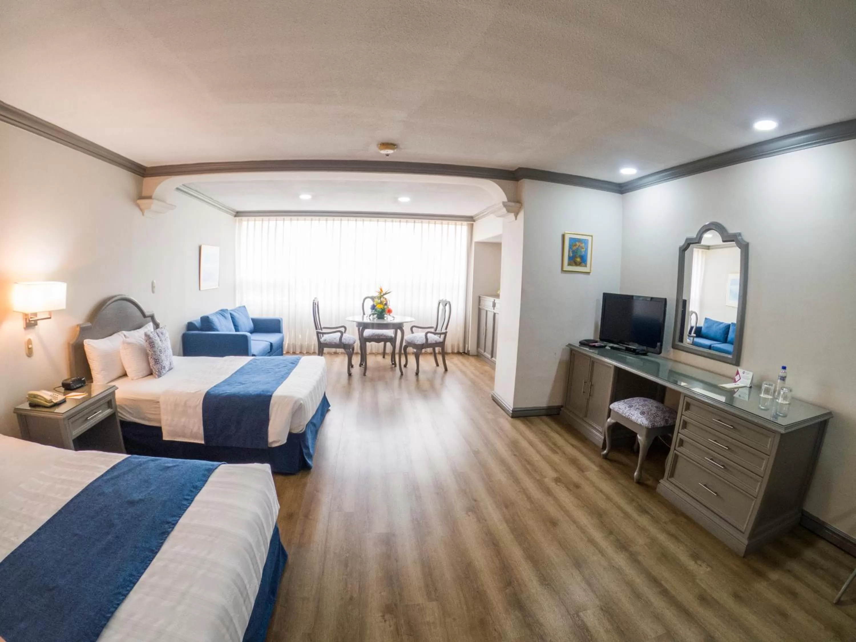 Bed in Hotel Santander Plaza