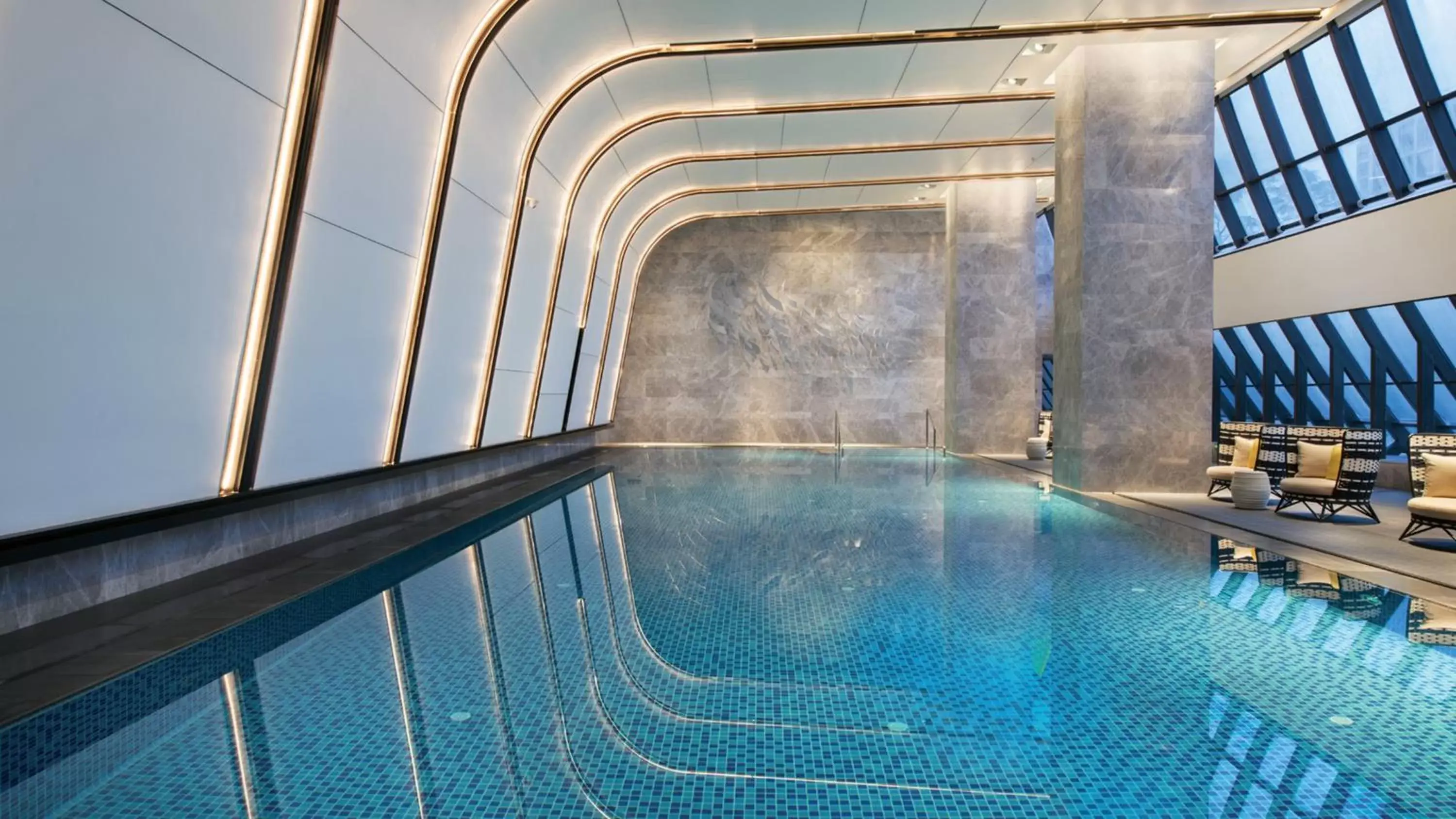 Swimming pool in Crowne Plaza Quanzhou Riverview by IHG Swimming pool in Crowne Plaza Quanzhou Riverview by IHG