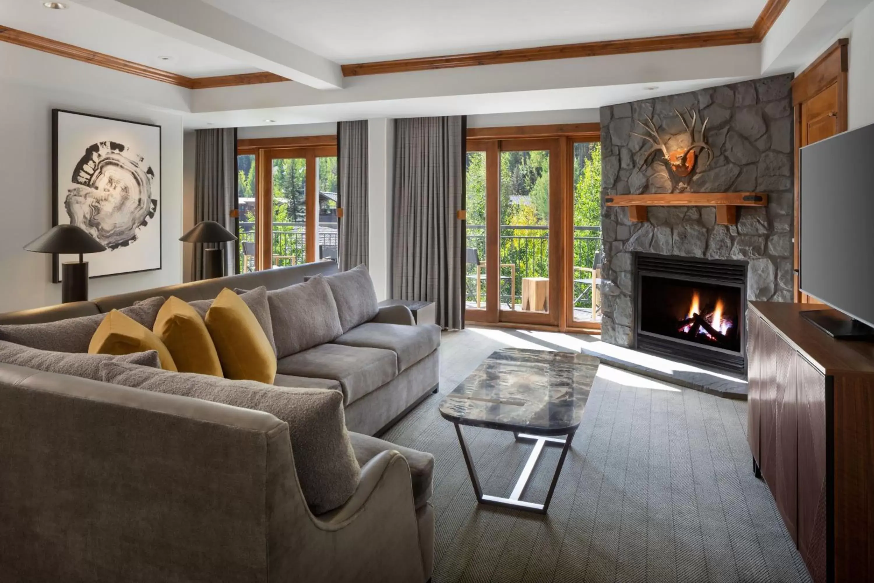 One-Bedroom King Suite with Balcony in The Hythe, a Luxury Collection Resort, Vail