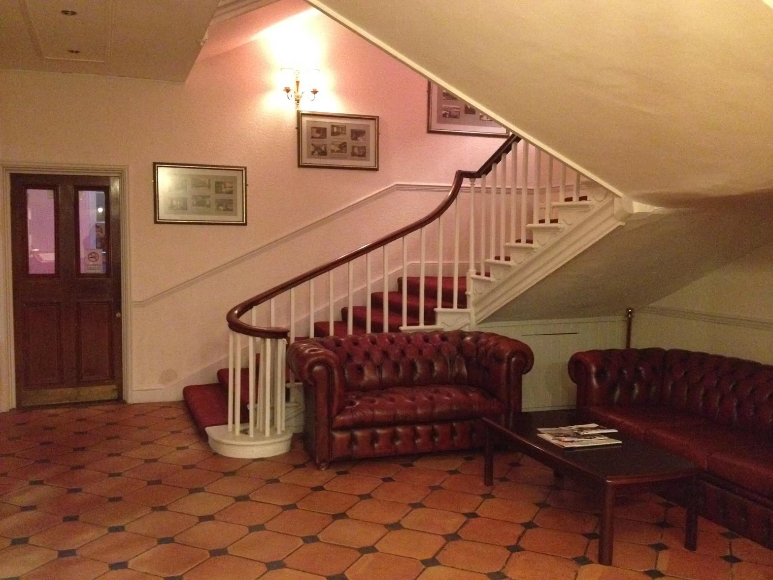 Lobby or reception in The Royal Victoria & Bull Hotel