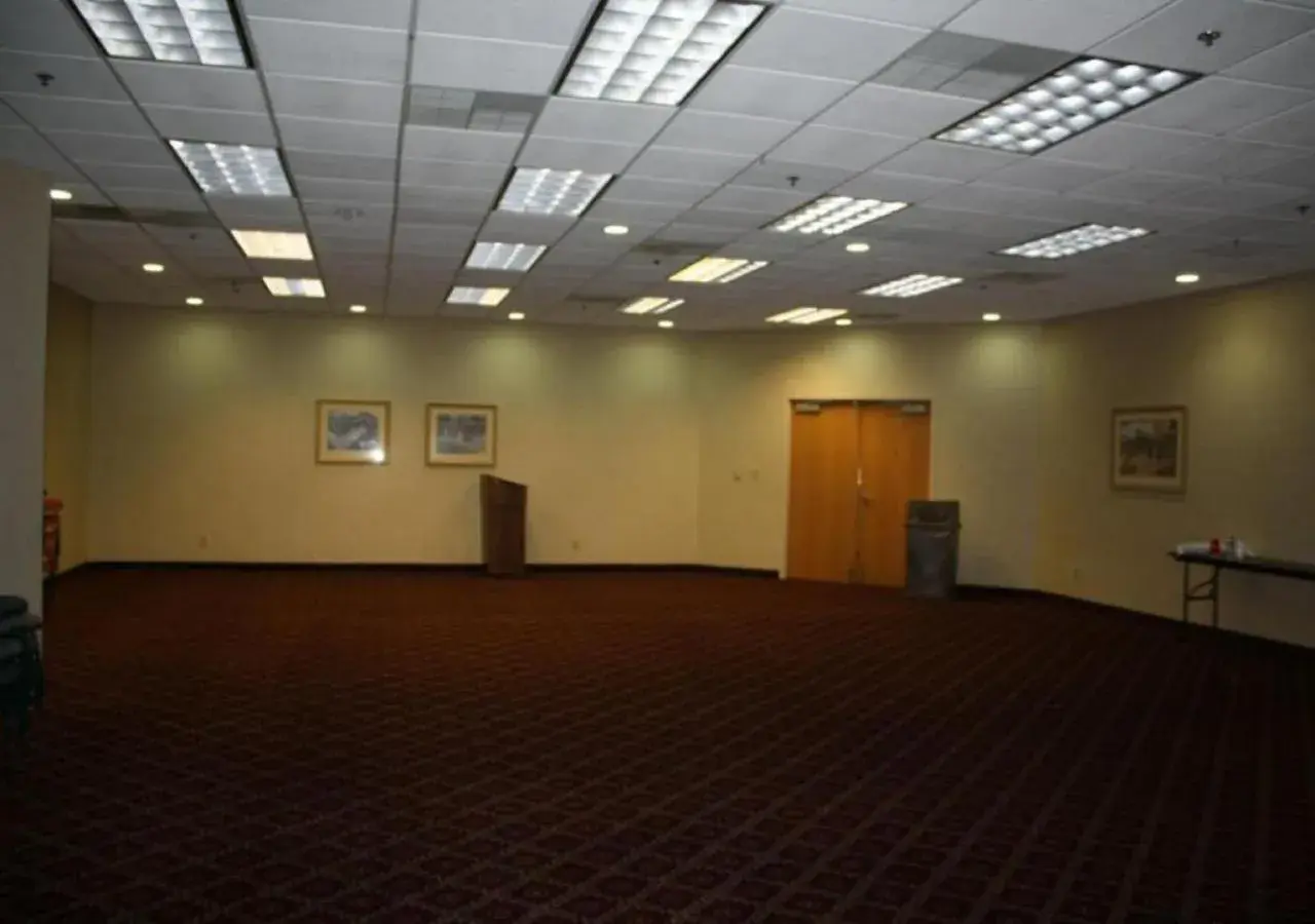 Banquet/Function facilities in Red Carpet Inn-Macon Banquet/Function facilities in Red Carpet Inn-Macon