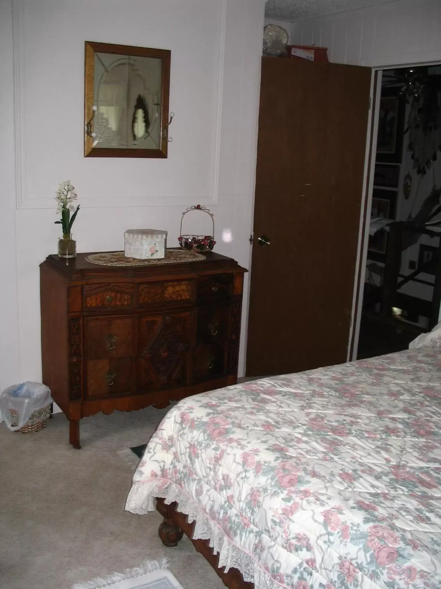 Bedroom, Bed in Lonesome Dove Ranch