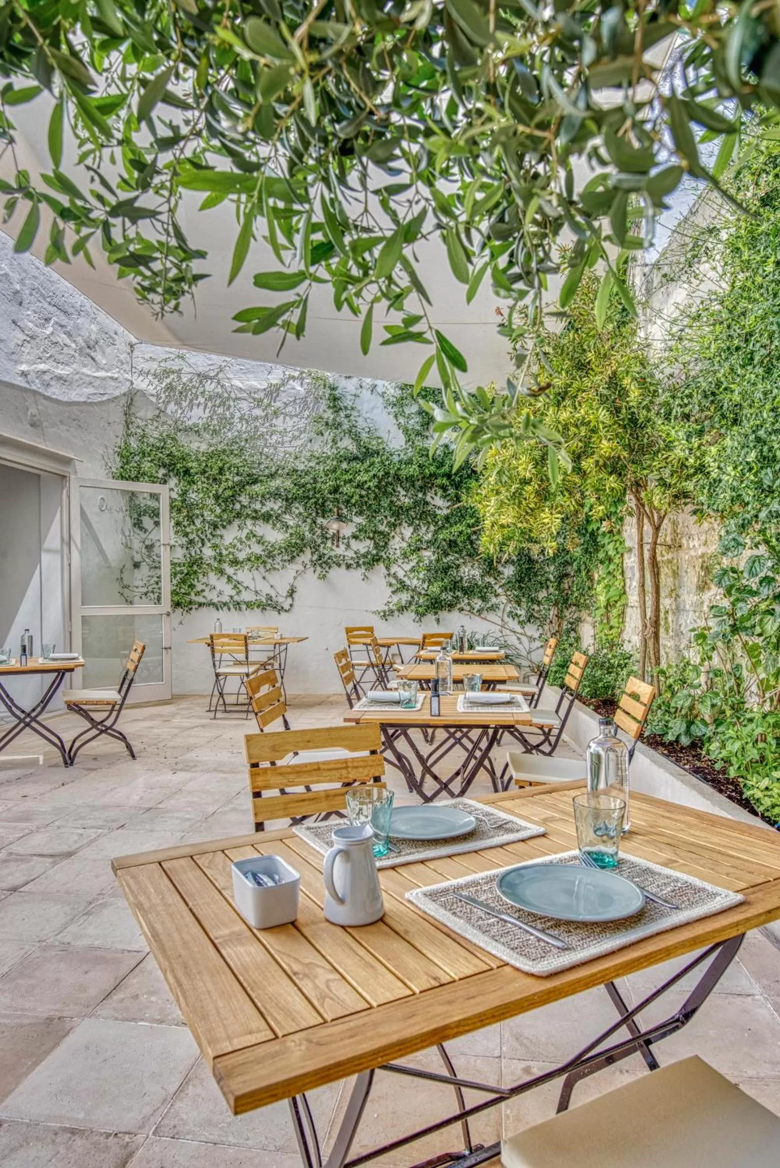 Dining area in Can Alberti 1740 Boutique Hotel