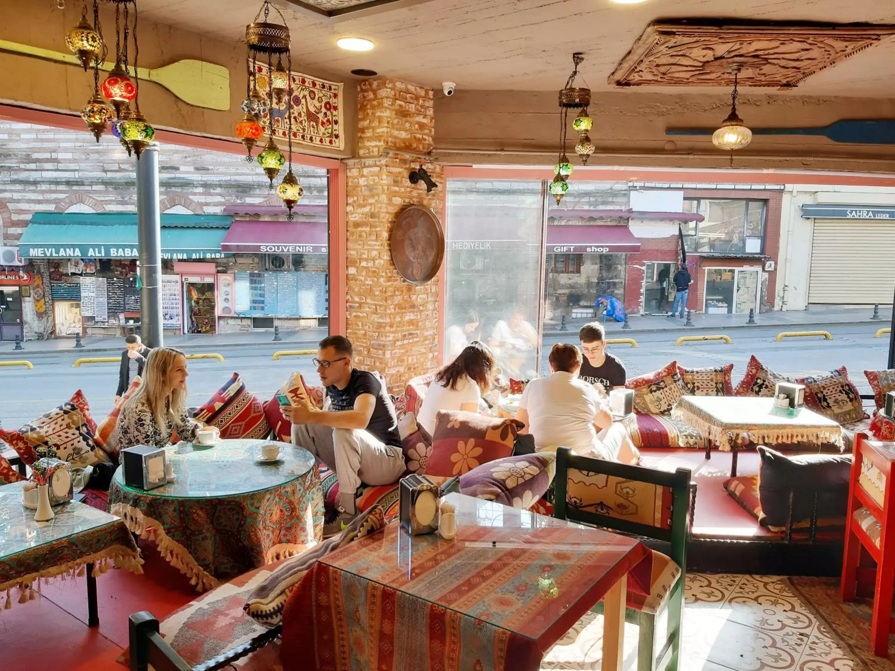 Restaurant/places to eat in Elasophia Hotel Restaurant/places to eat in Elasophia Hotel