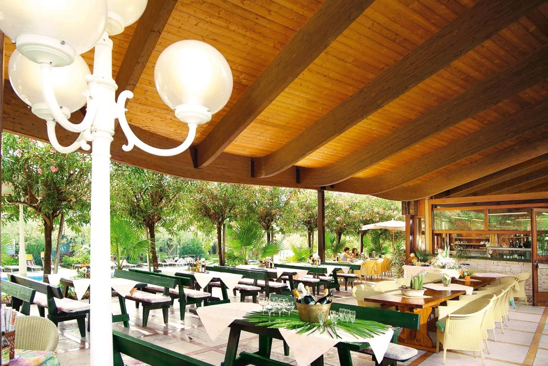 Restaurant/places to eat in Sporthotel Olimpo