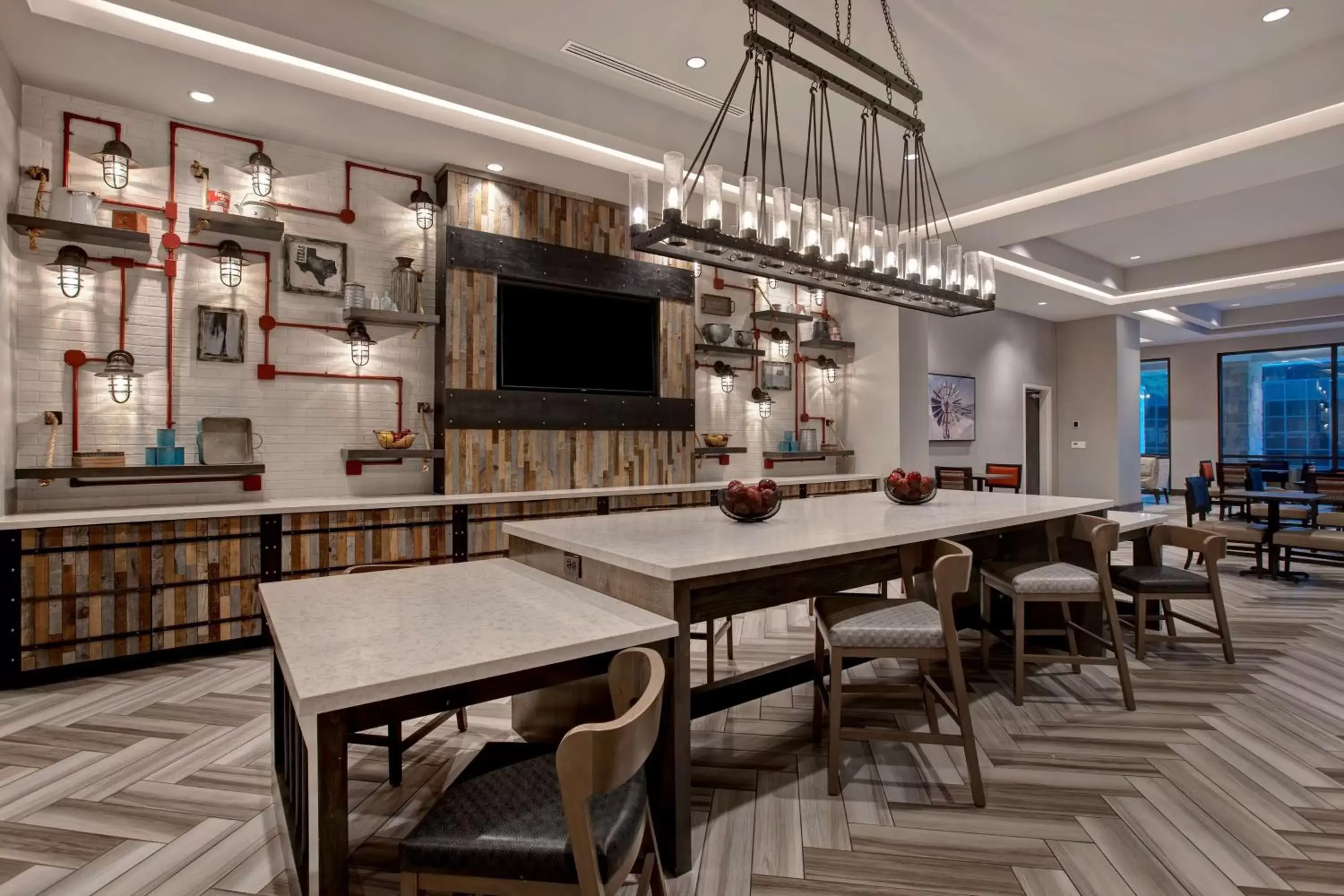 Dining area, Lounge/Bar in Hampton Inn & Suites San Antonio Riverwalk