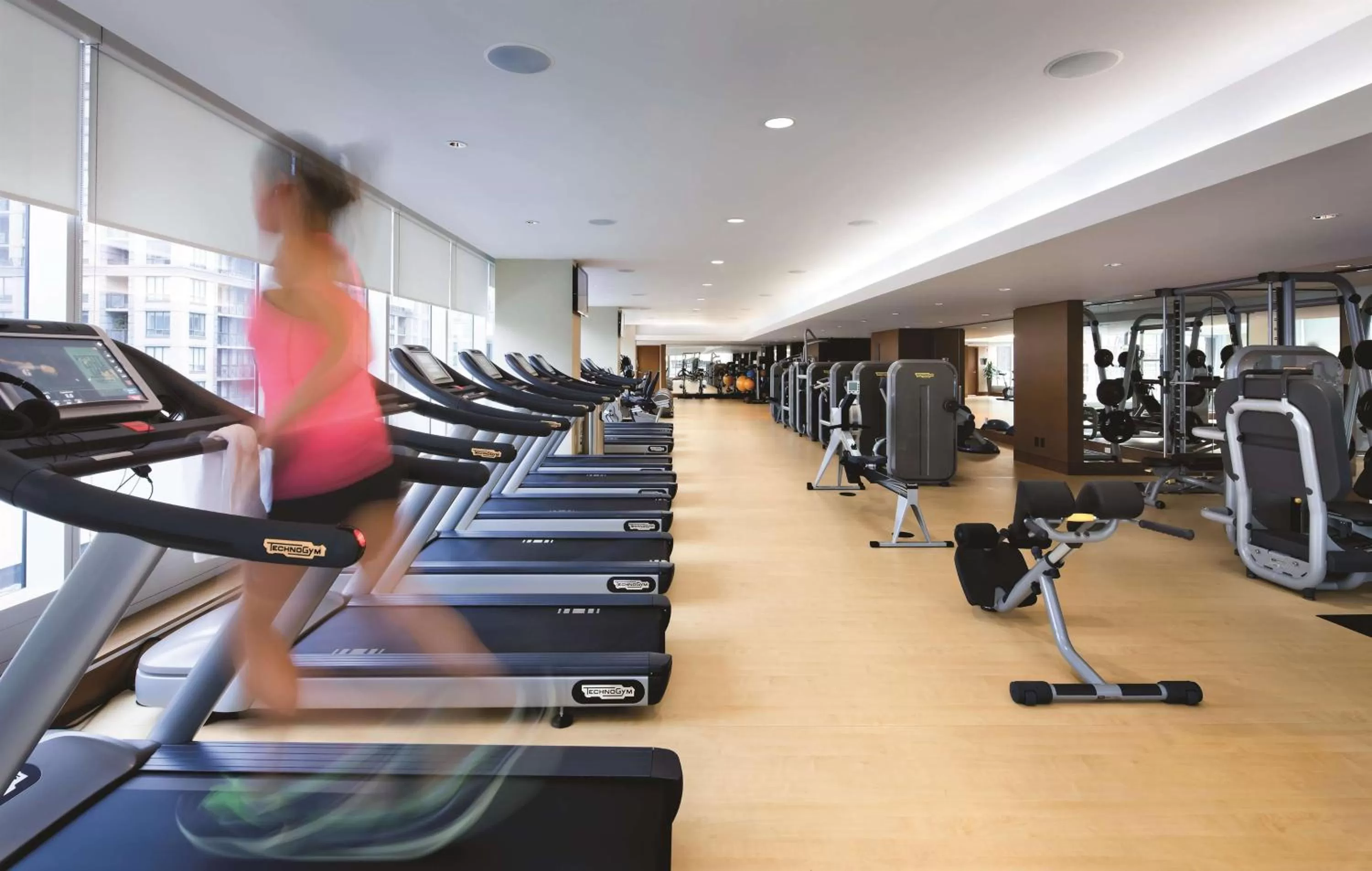 Fitness centre/facilities in Shangri-La Toronto