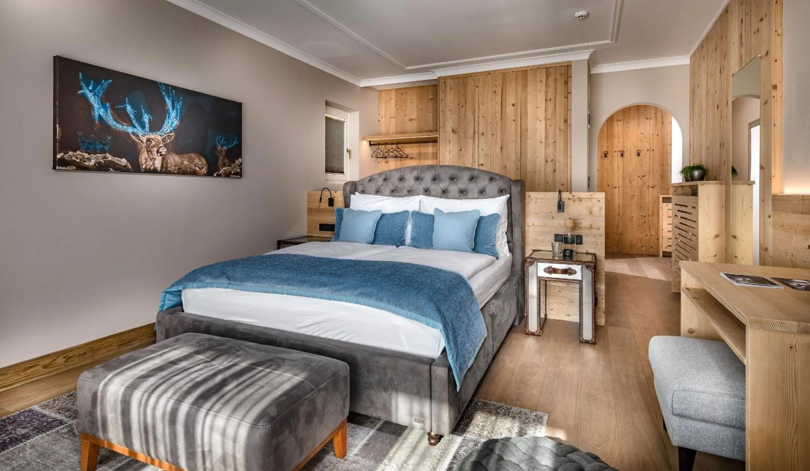 Bedroom in Hotel Tirolensis