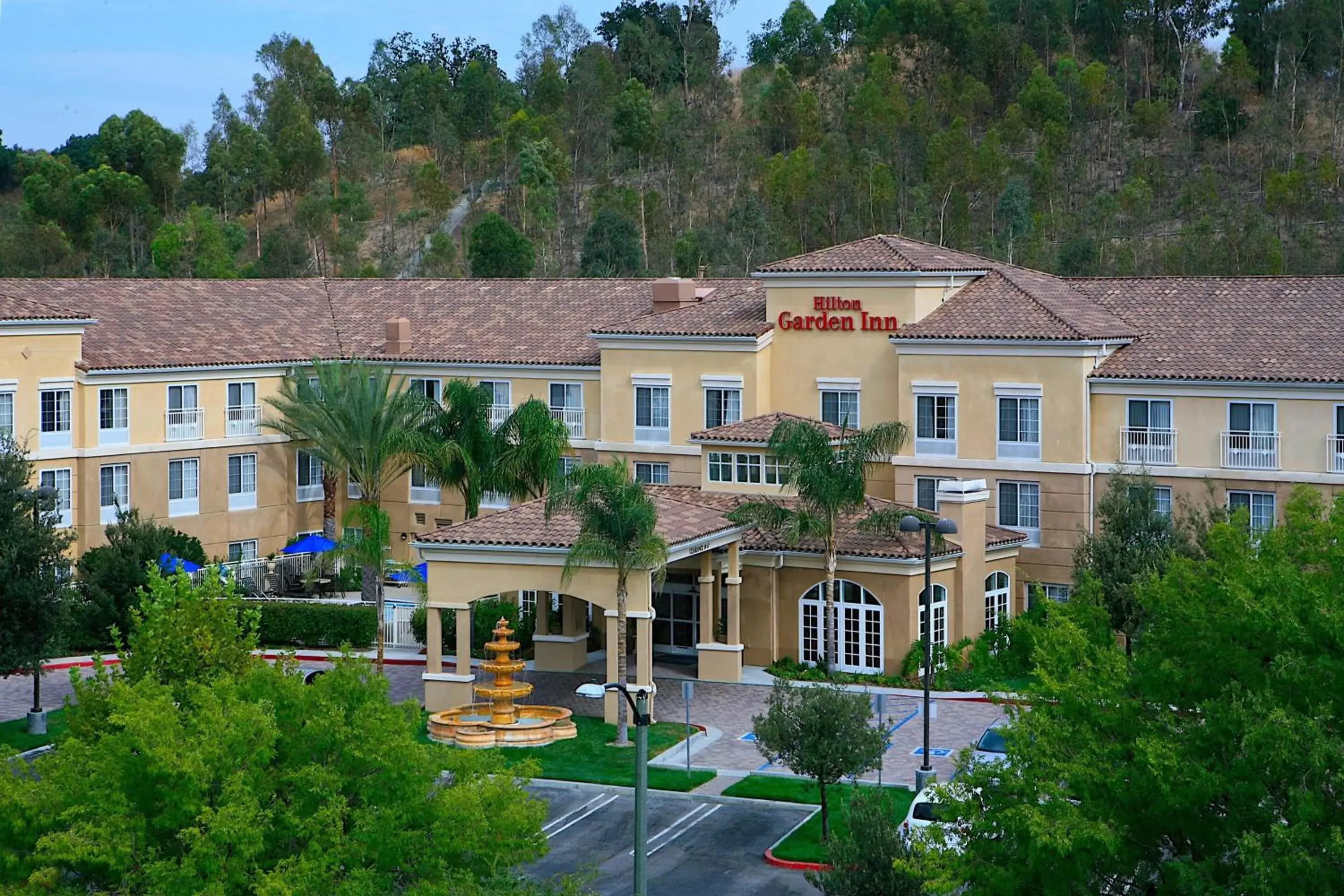 Property Building in Hilton Garden Inn Calabasas