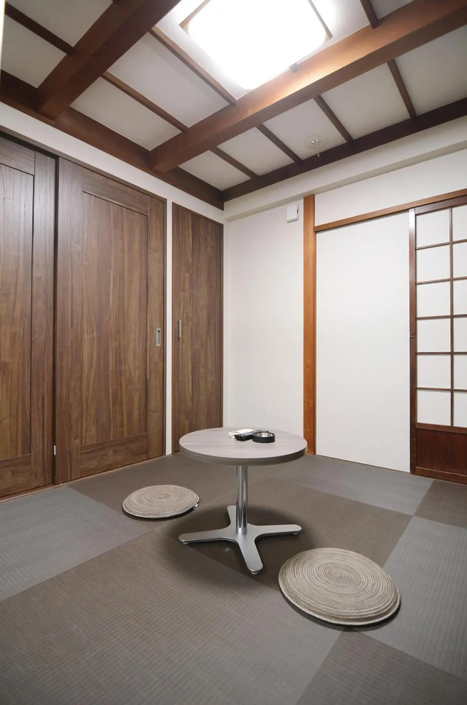 Living room in Tennoji Lagoon Hotel