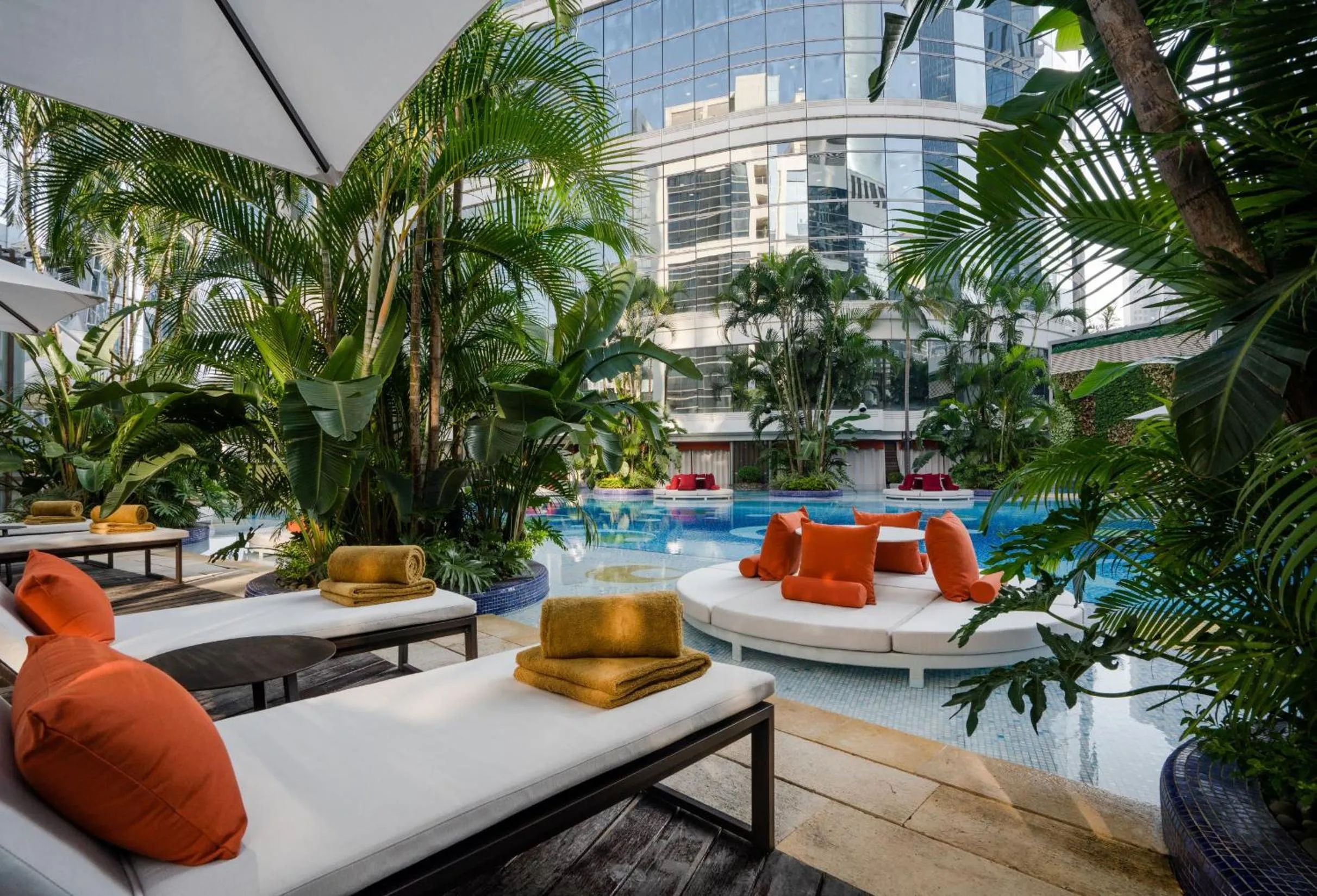 Swimming pool in Jumeirah Living Guangzhou