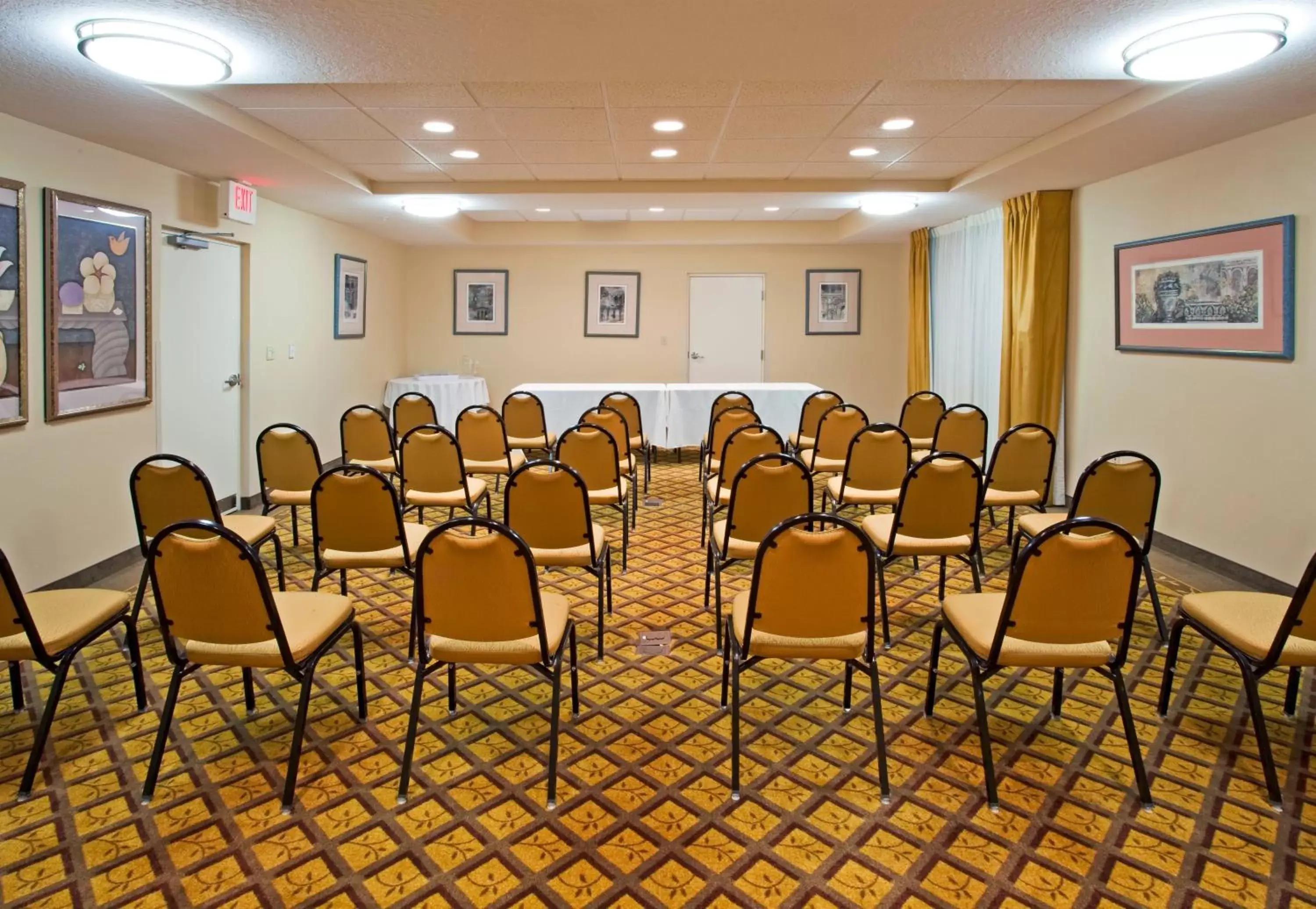Meeting/conference room in Candlewood Suites Melbourne-Viera, an IHG Hotel