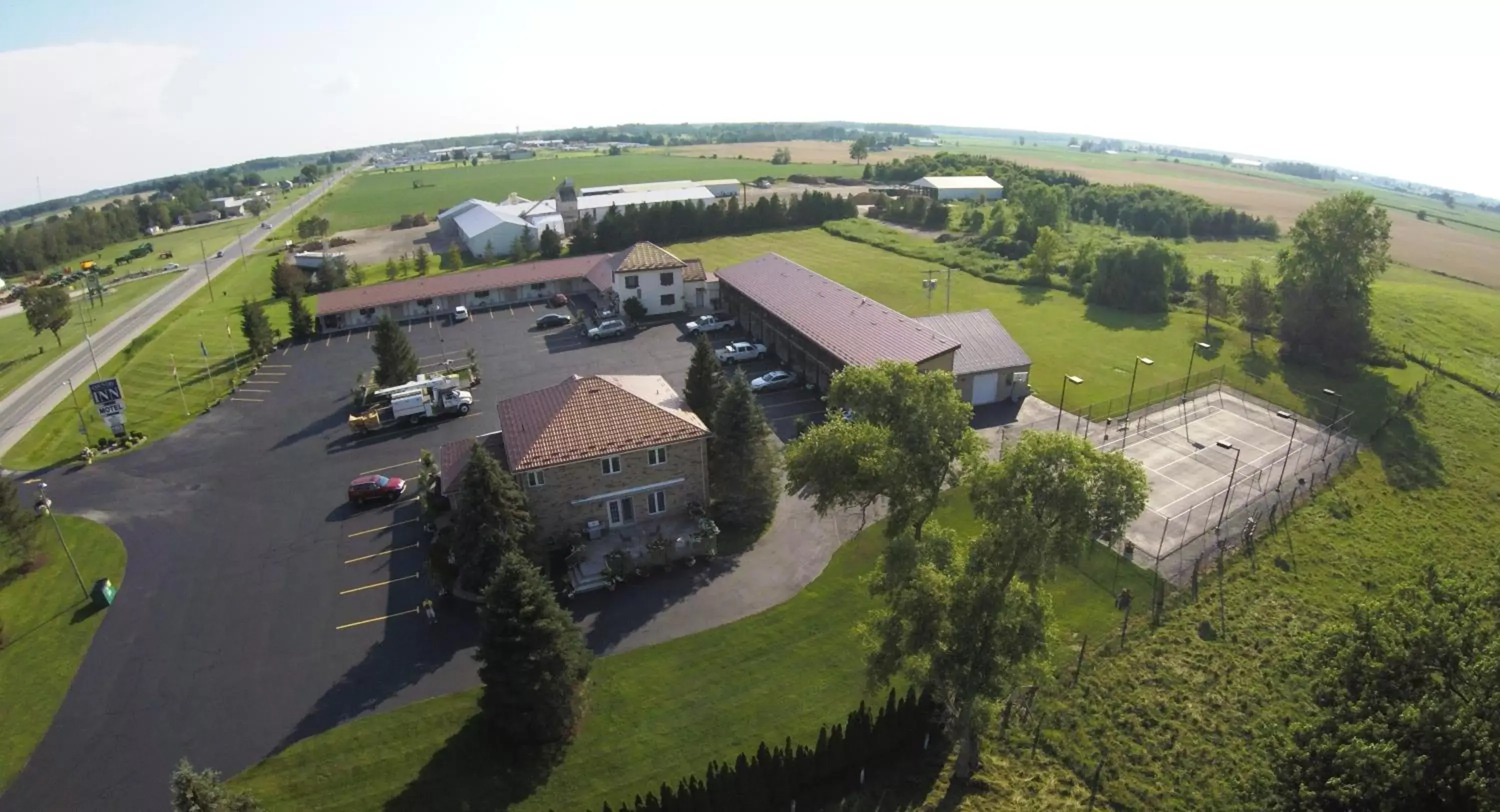 Property building, Bird's-eye View in Country Inn Listowel