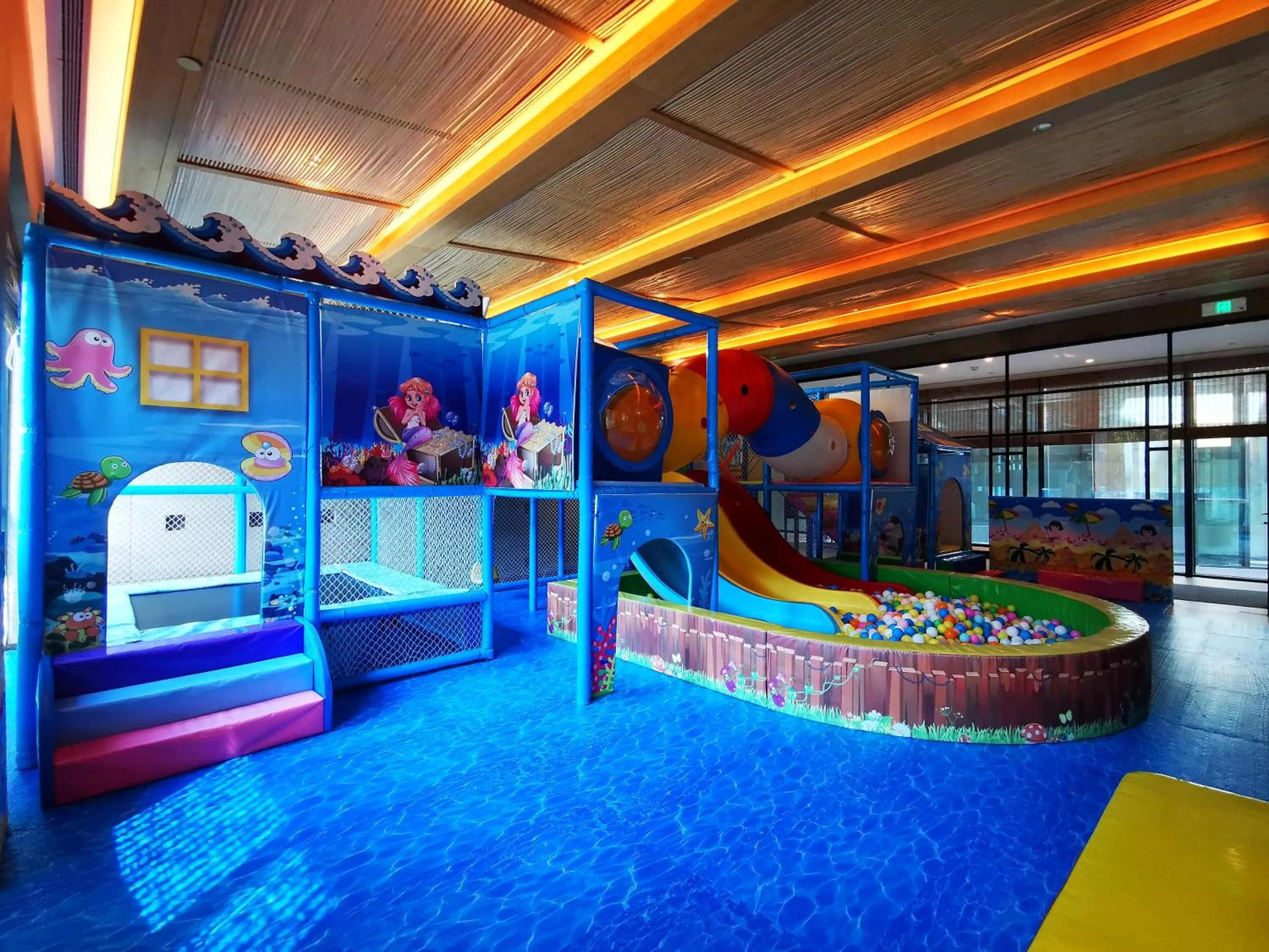 Children play ground in Pullman Kaifeng Jianye