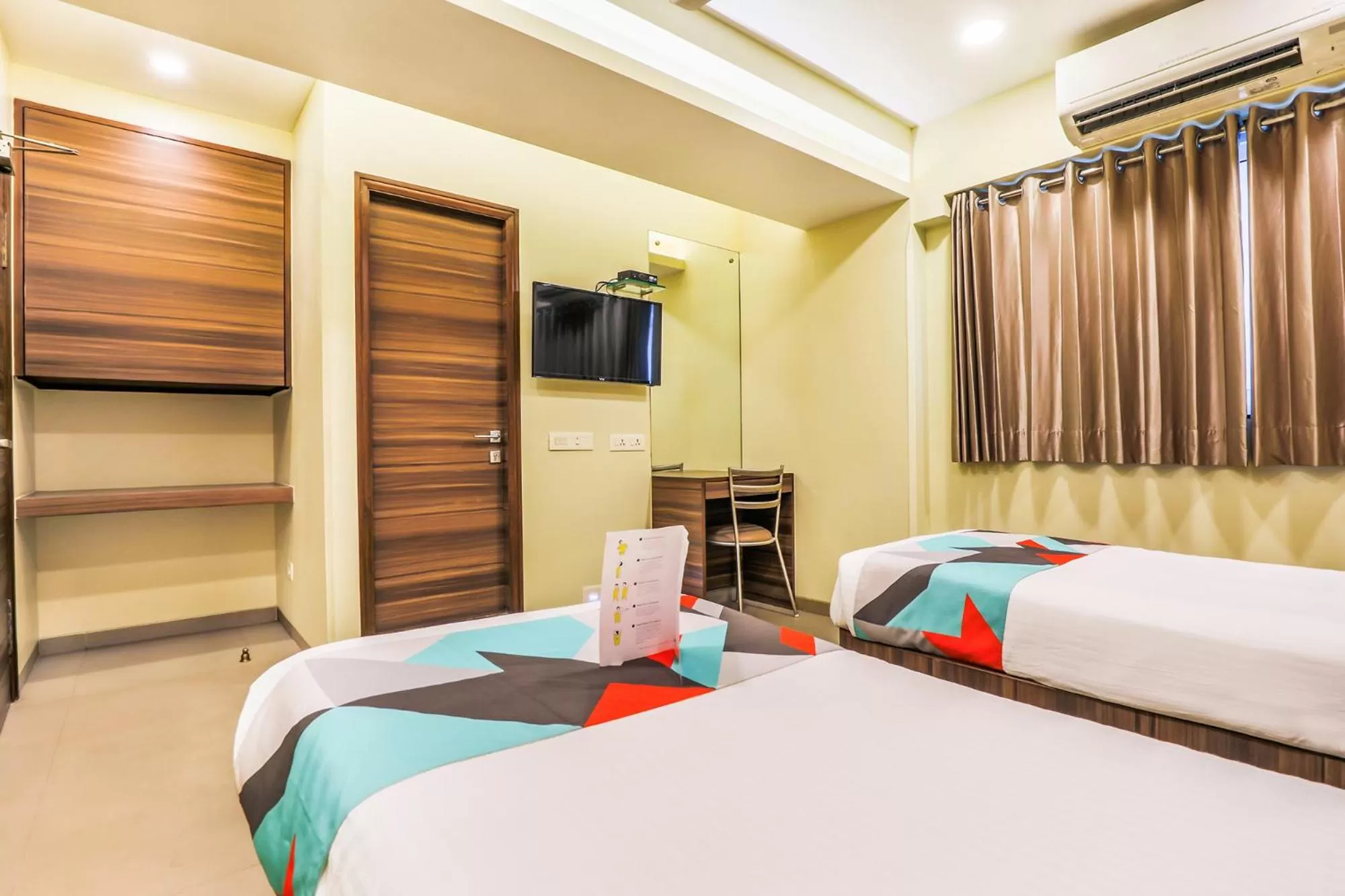 Bedroom, Bed in FabHotel Landmark Residency - Nr MIDC Turbhe