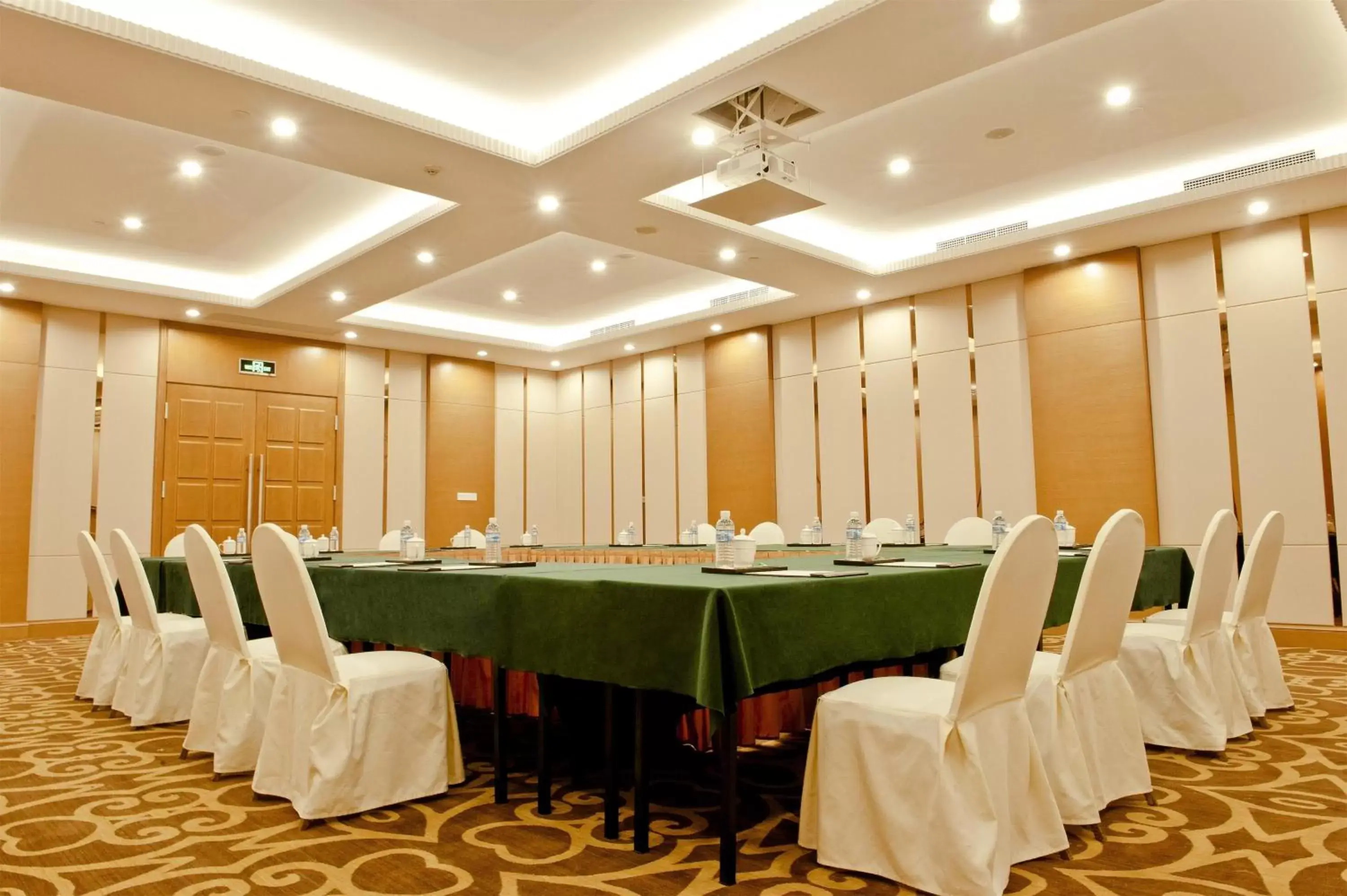 Meeting/conference room in Holiday Inn Shanghai Pudong, an IHG Hotel